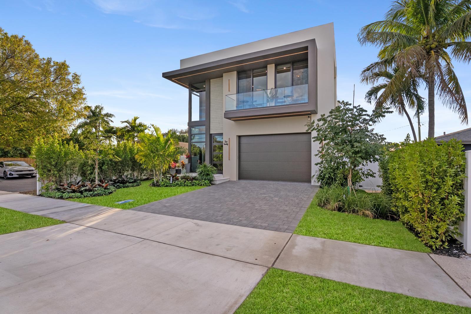 220 S Swinton, Delray Beach FL 33444