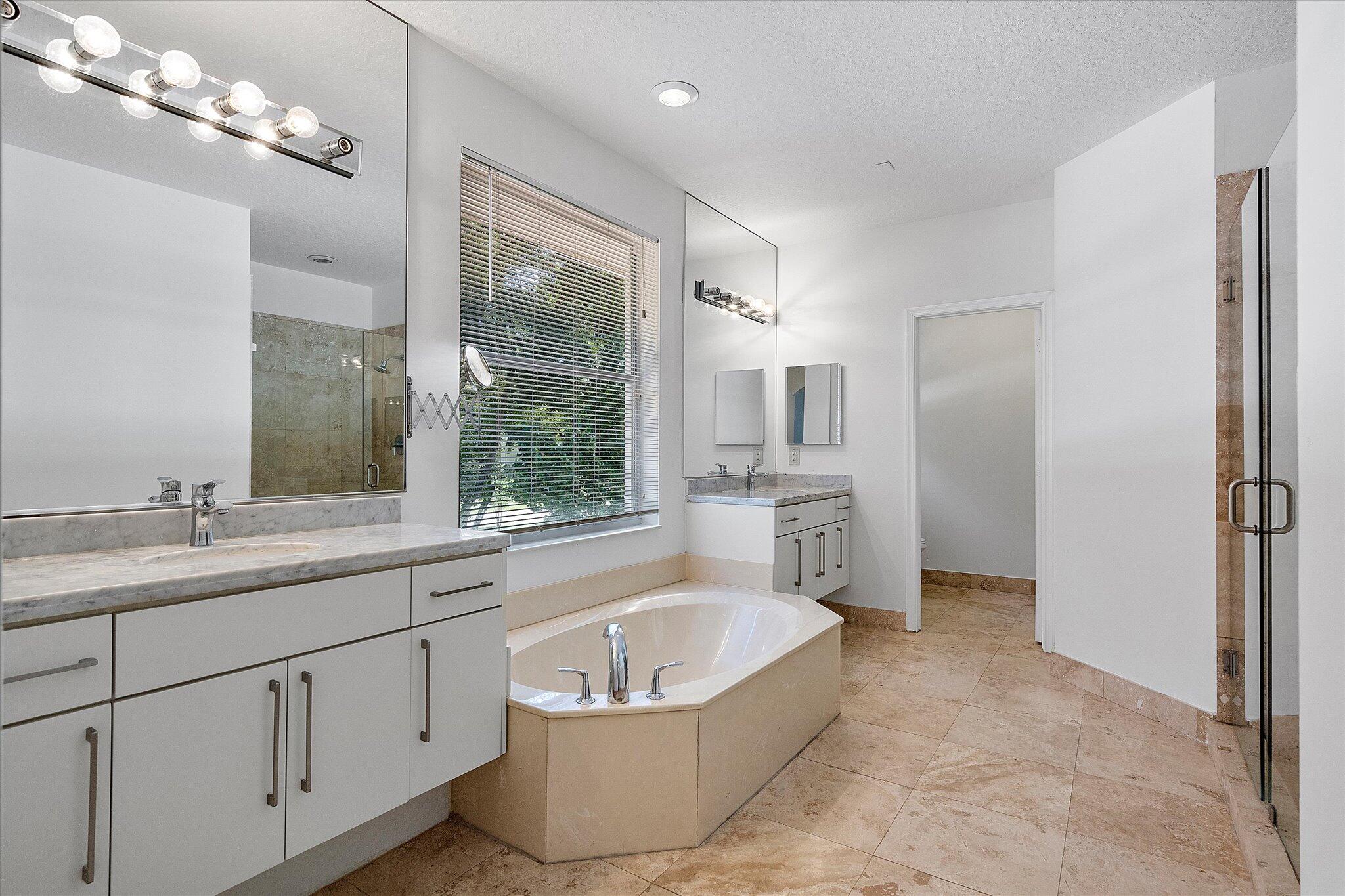 2013 Harbor View, Weston FL 33327