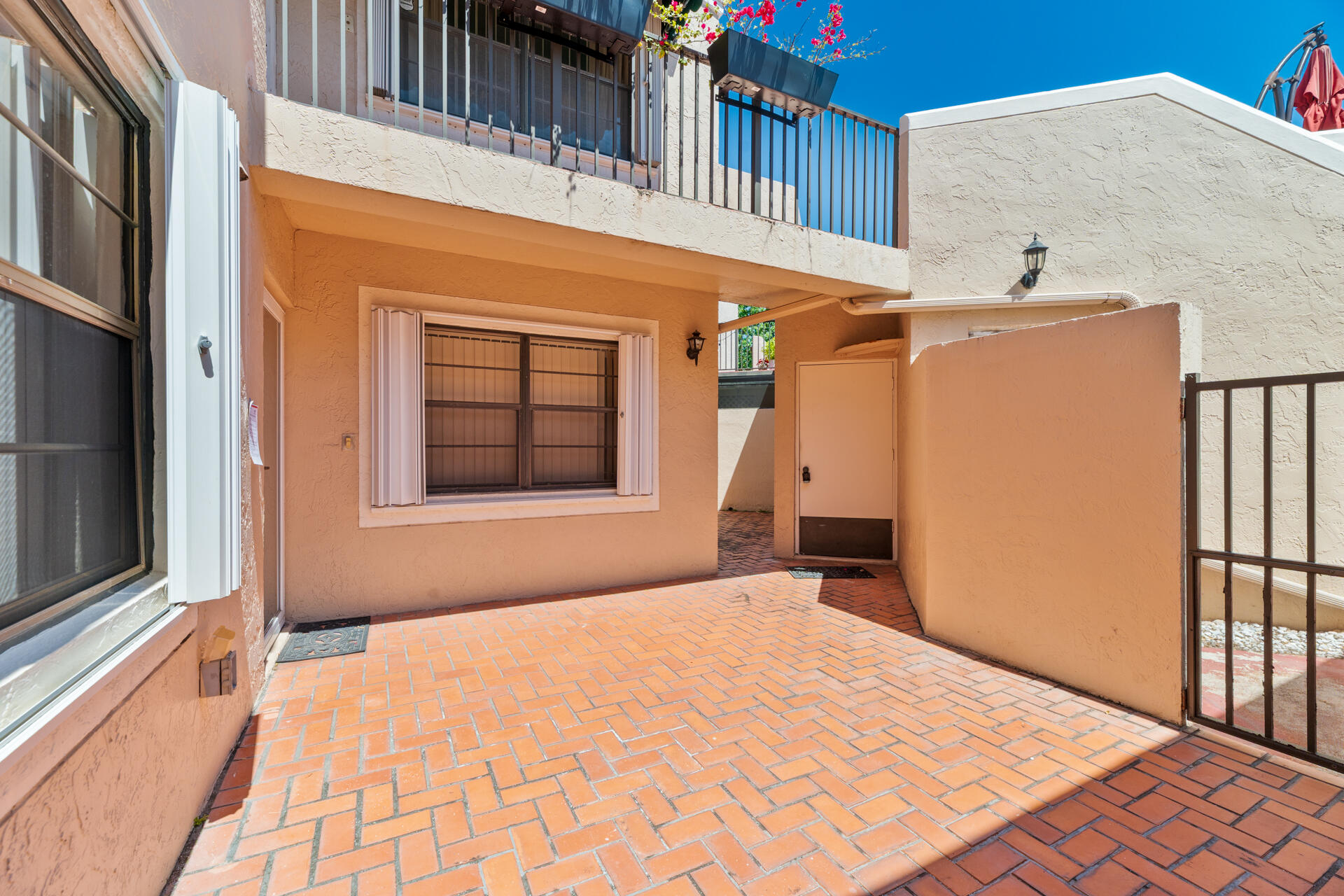 6622 Villa Sonrisa #812, Boca Raton FL 33433