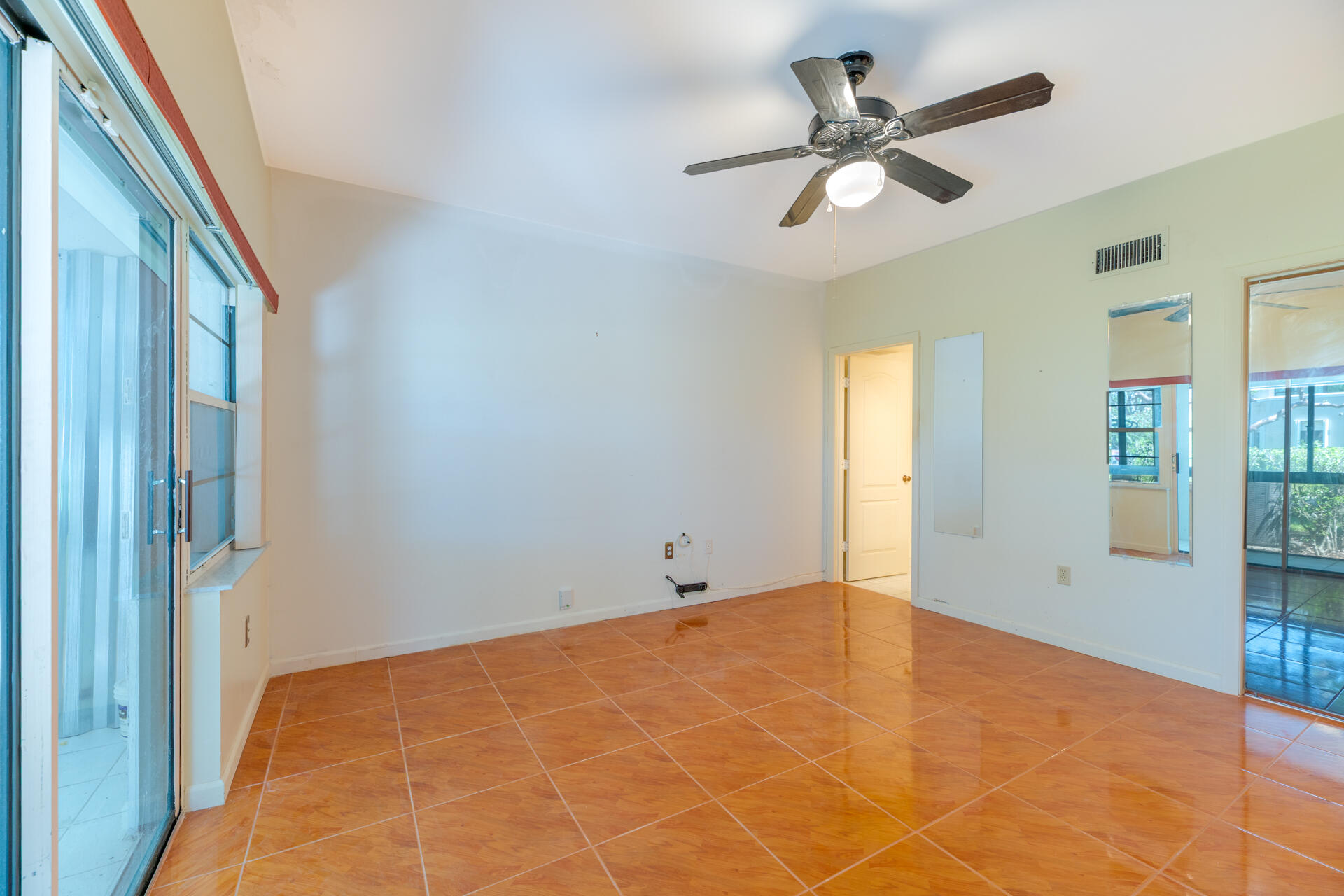 6622 Villa Sonrisa #812, Boca Raton FL 33433