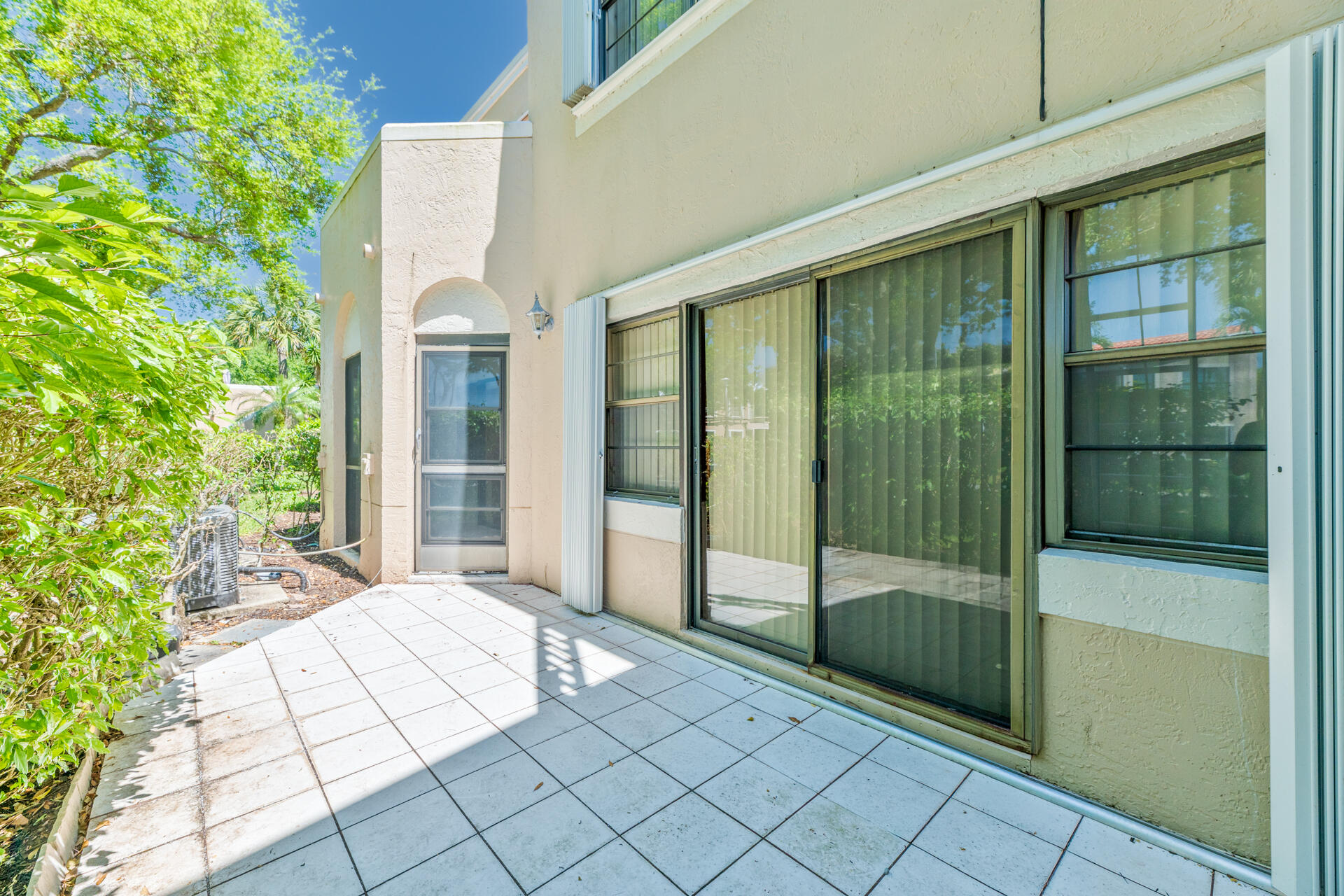 6622 Villa Sonrisa #812, Boca Raton FL 33433