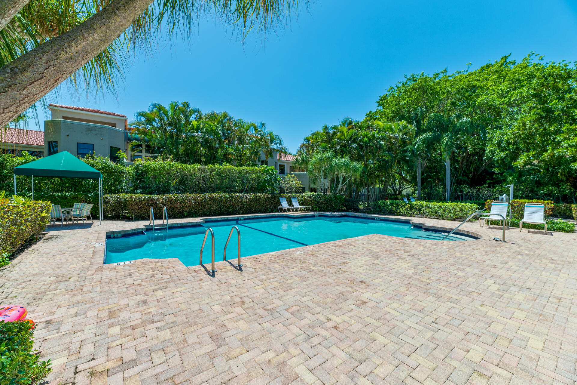 6622 Villa Sonrisa #812, Boca Raton FL 33433