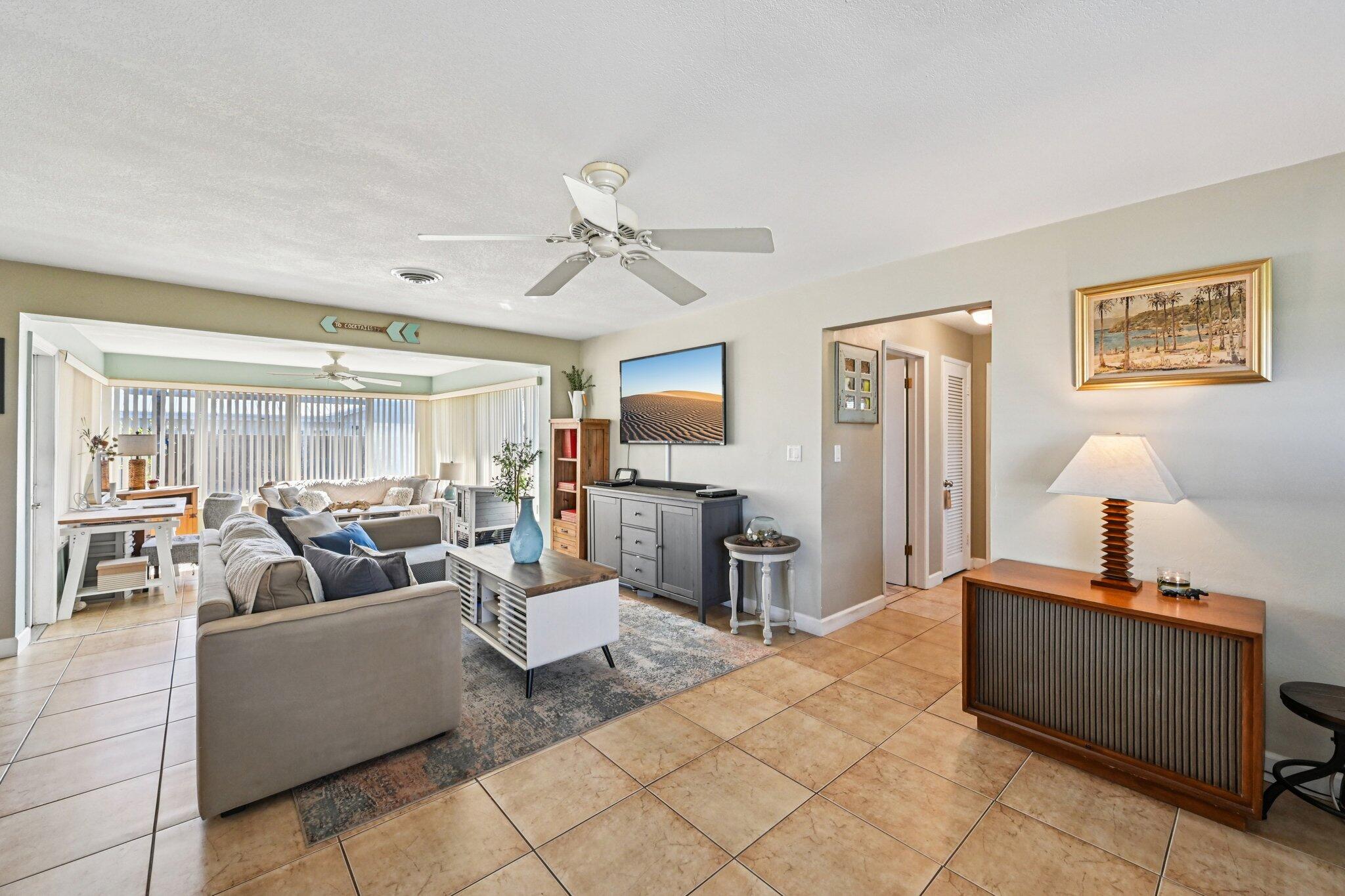 818 SE 9th, Deerfield Beach FL 33441