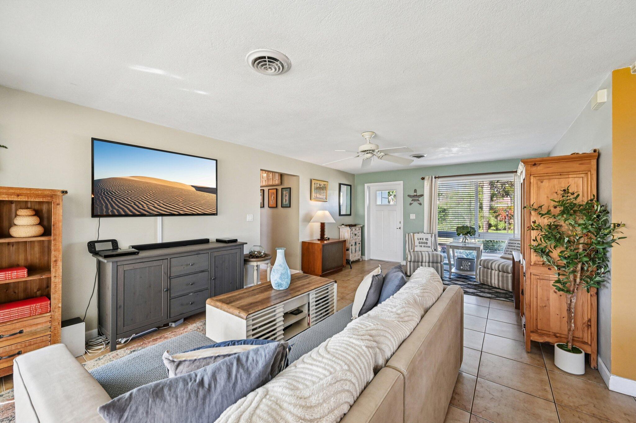 818 SE 9th, Deerfield Beach FL 33441