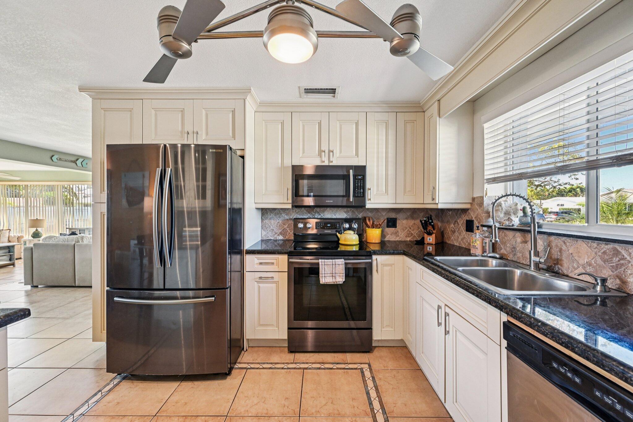 818 SE 9th, Deerfield Beach FL 33441