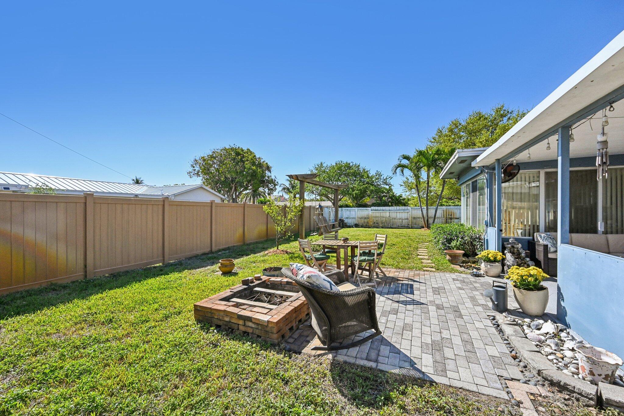818 SE 9th, Deerfield Beach FL 33441