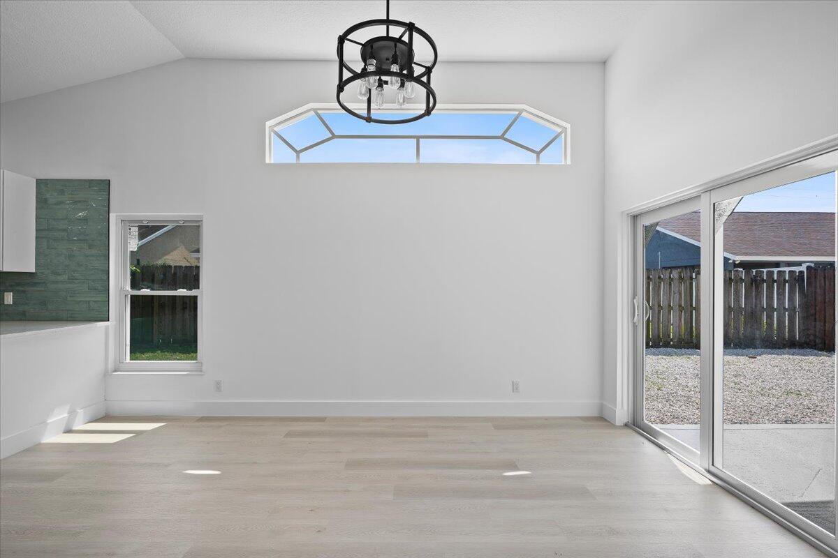6334 Foster, Jupiter FL 33458