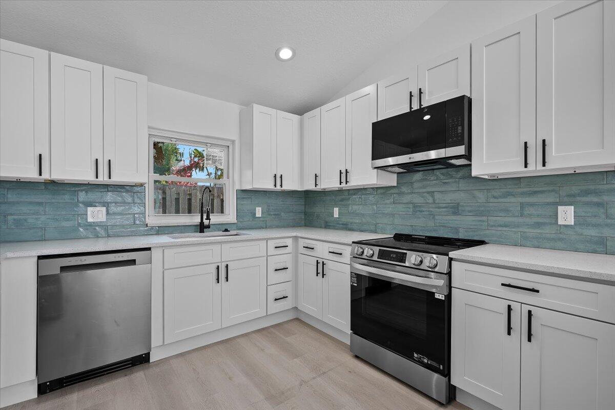 6334 Foster, Jupiter FL 33458