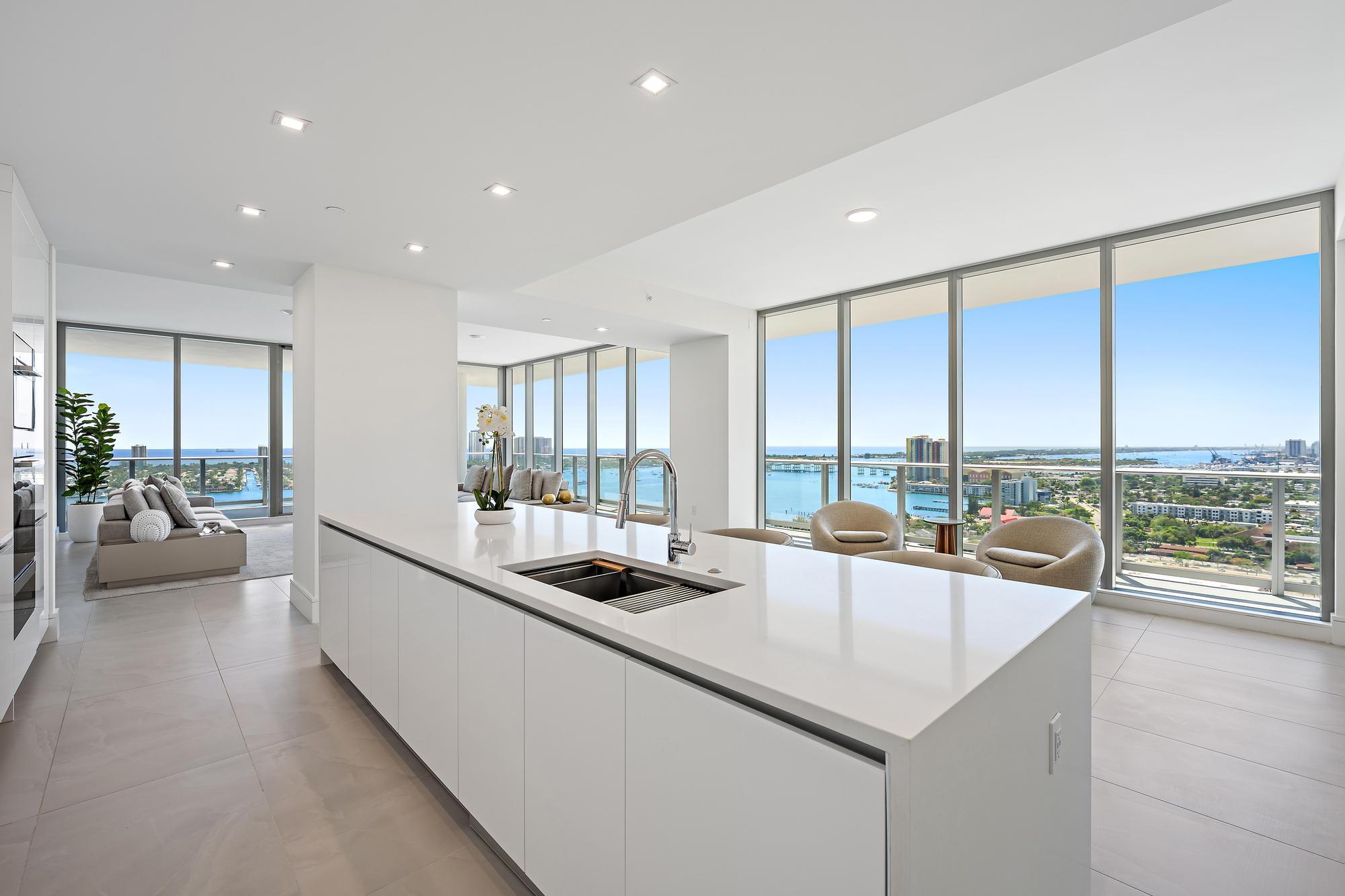 220 Lake Shore #2212, Lake Park FL 33403