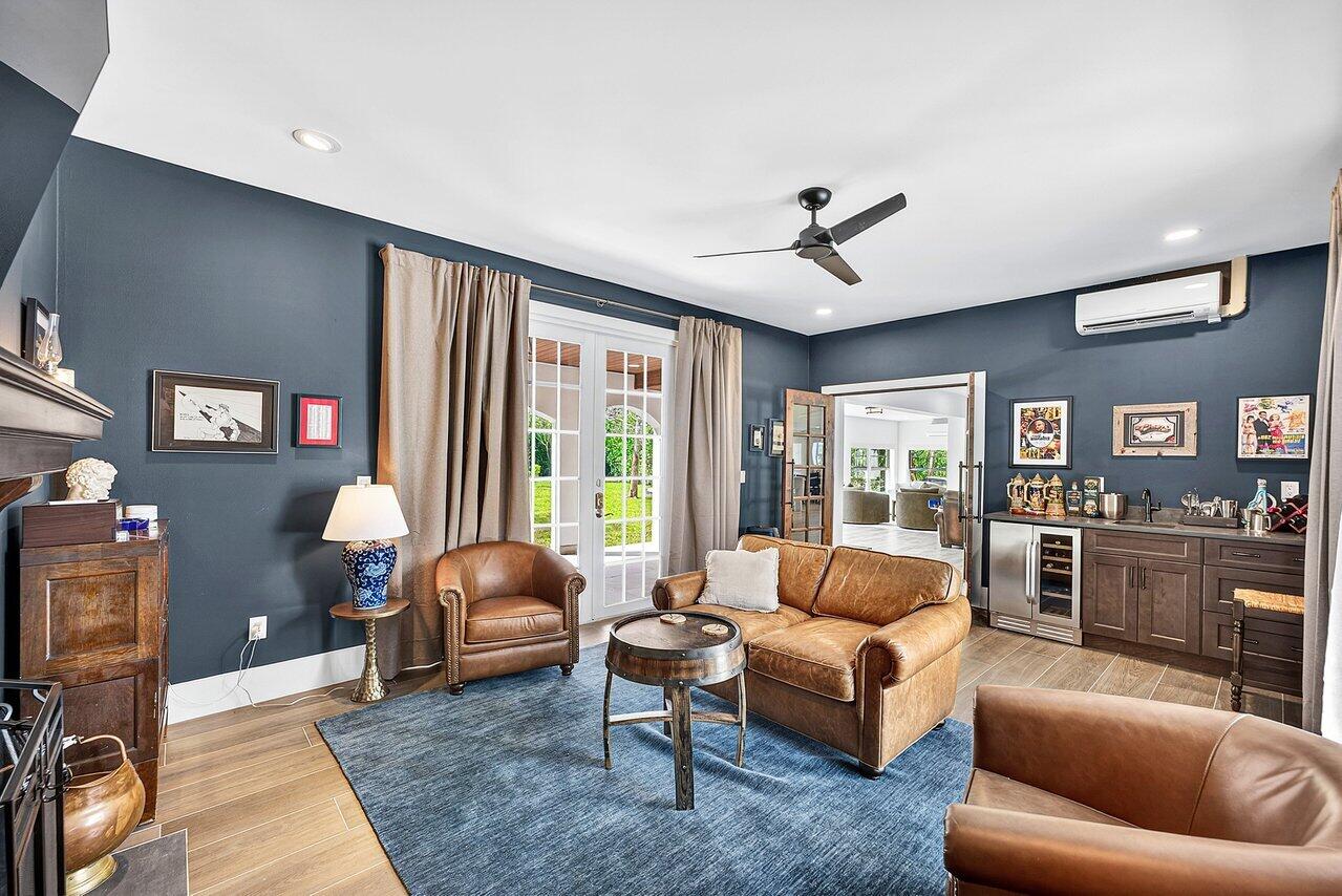 321 SW 1st, Boynton Beach FL 33435