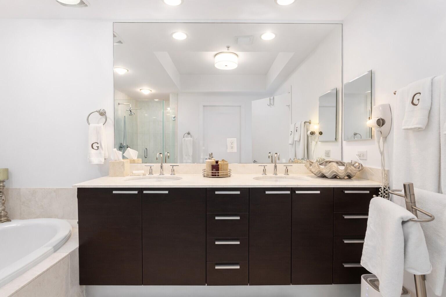 3535 S Ocean #402, Hollywood FL 33019