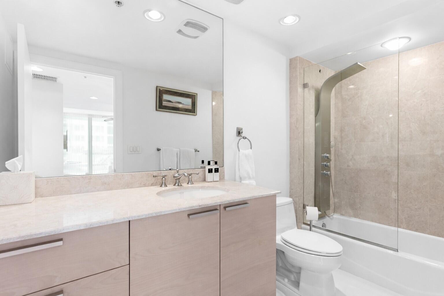 3535 S Ocean #402, Hollywood FL 33019