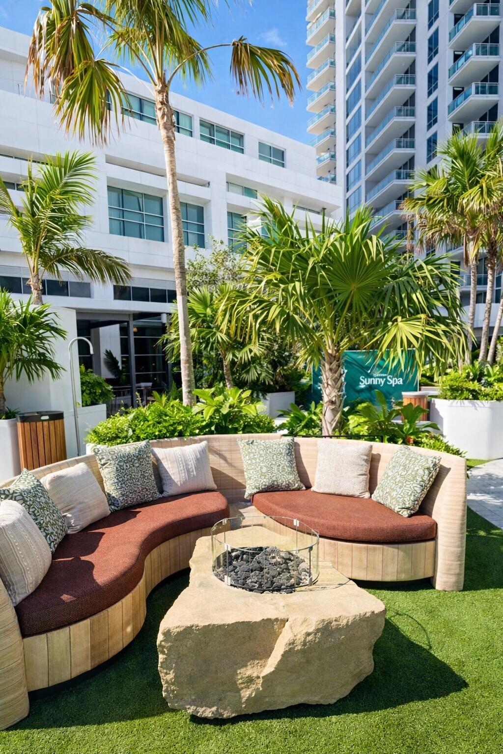 3535 S Ocean #402, Hollywood FL 33019