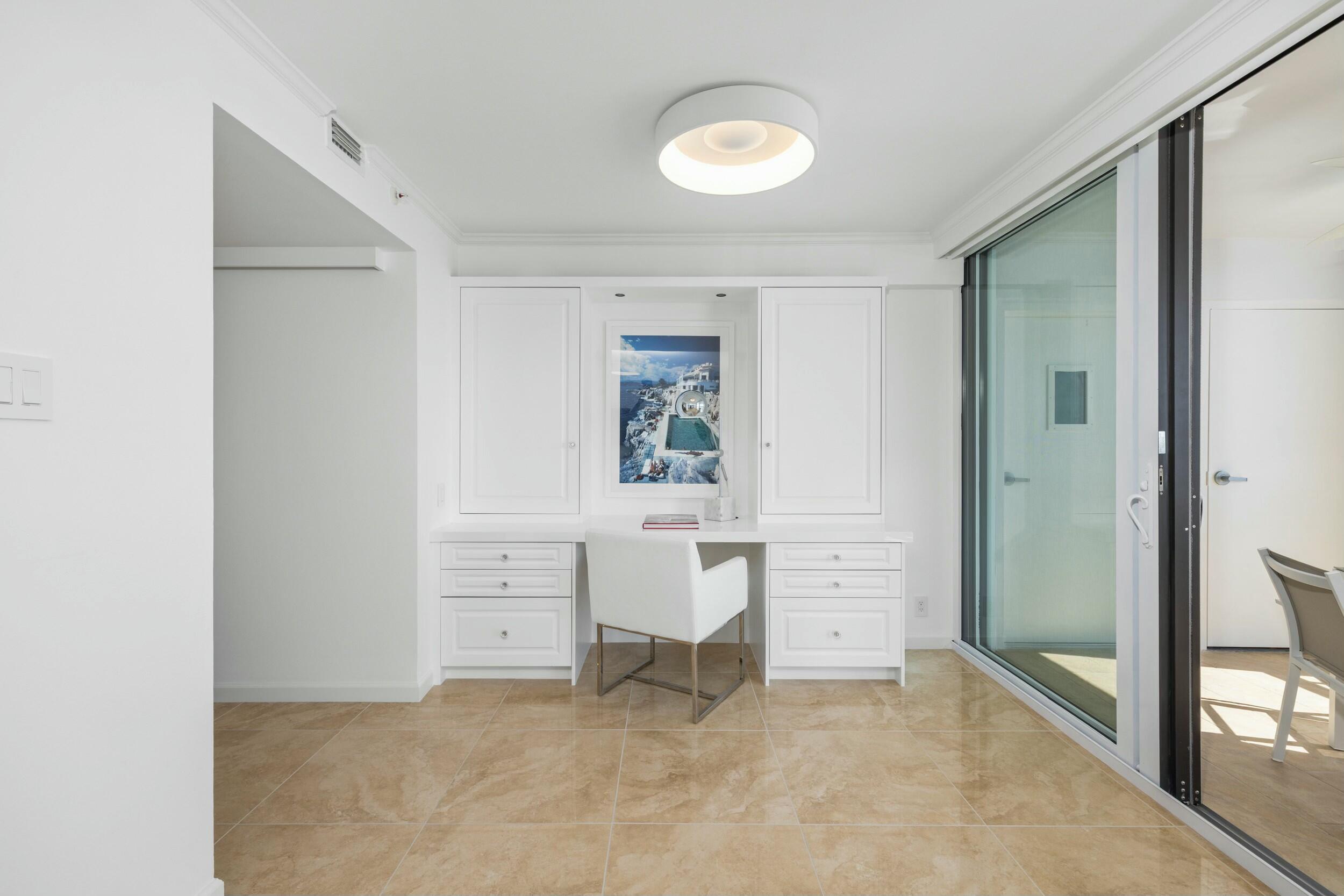 400 N Flagler #2004, West Palm Beach FL 33401