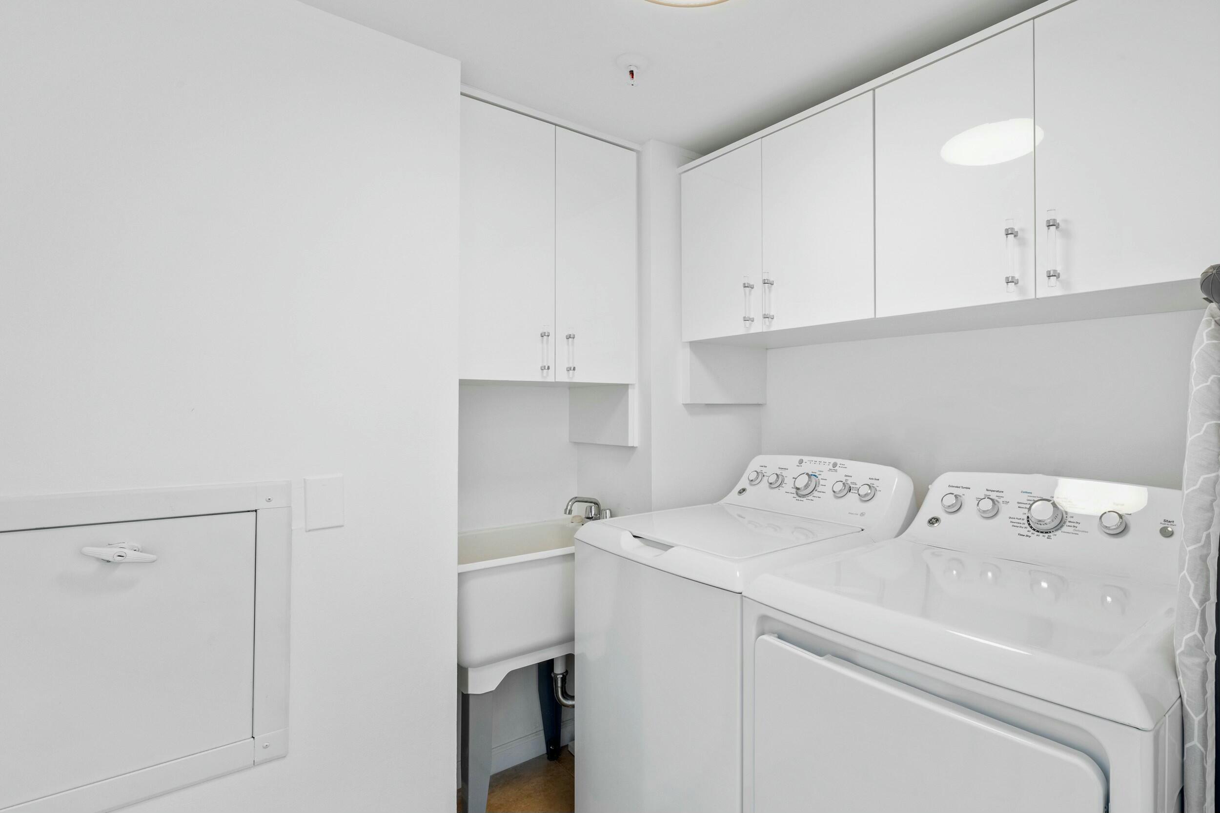 400 N Flagler #2004, West Palm Beach FL 33401