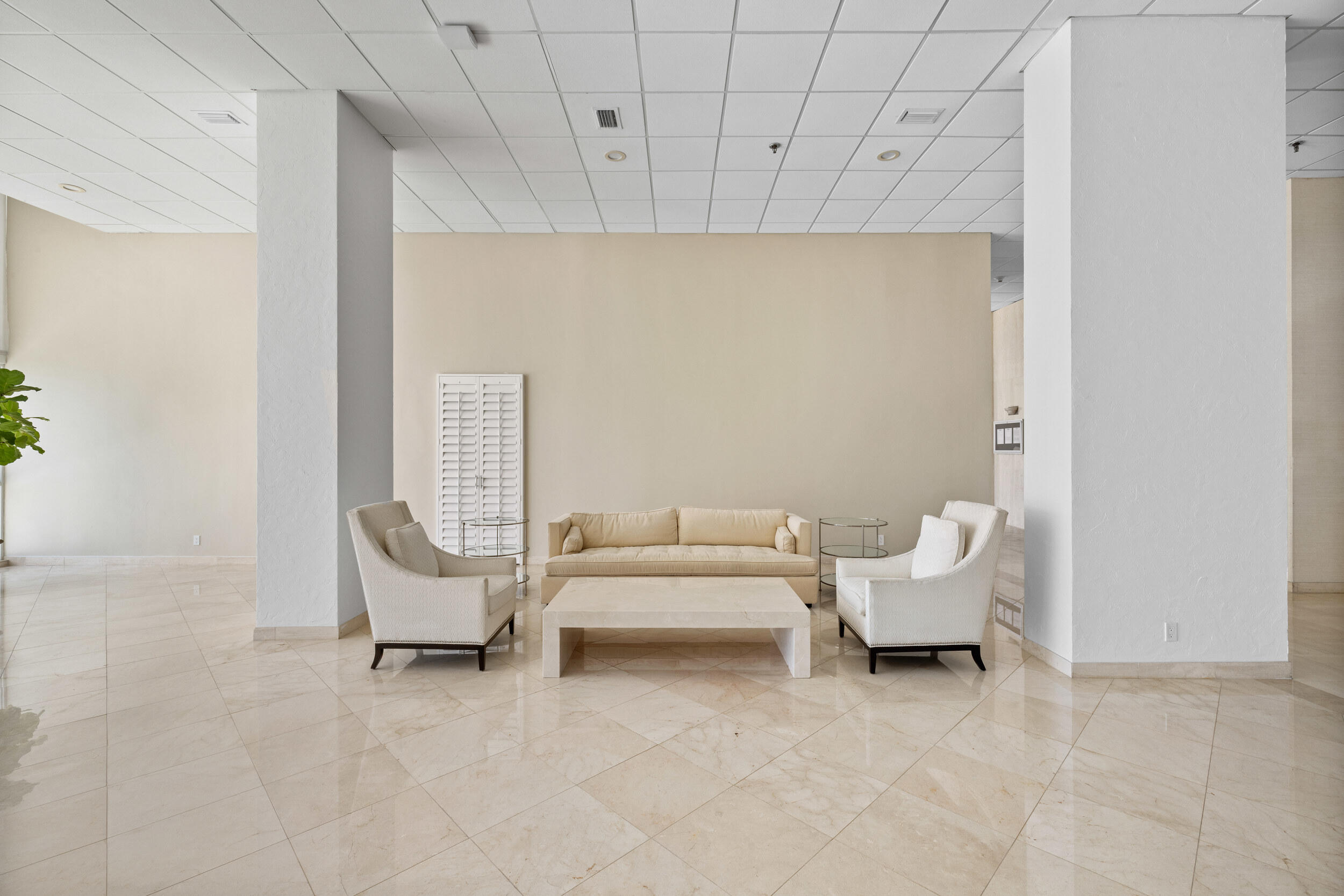 400 N Flagler #2003, West Palm Beach FL 33401
