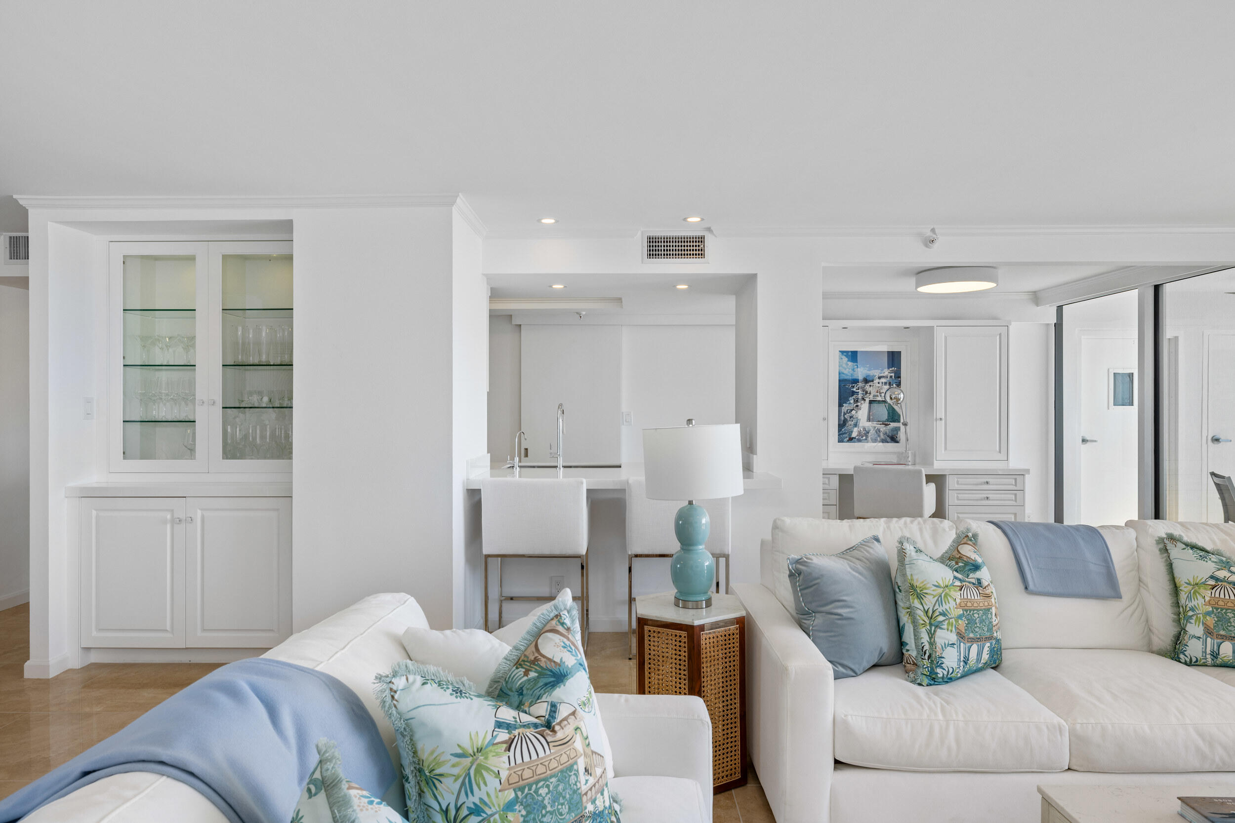 400 N Flagler #2003, West Palm Beach FL 33401