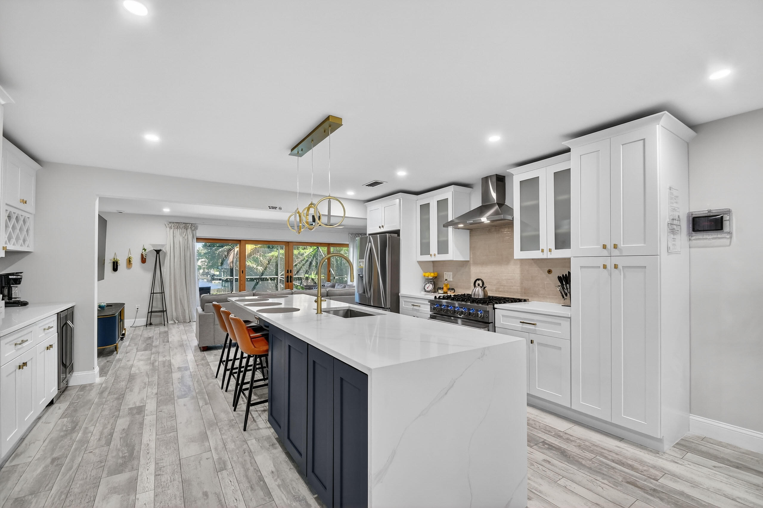 8416 Pine Tree, West Palm Beach FL 33406