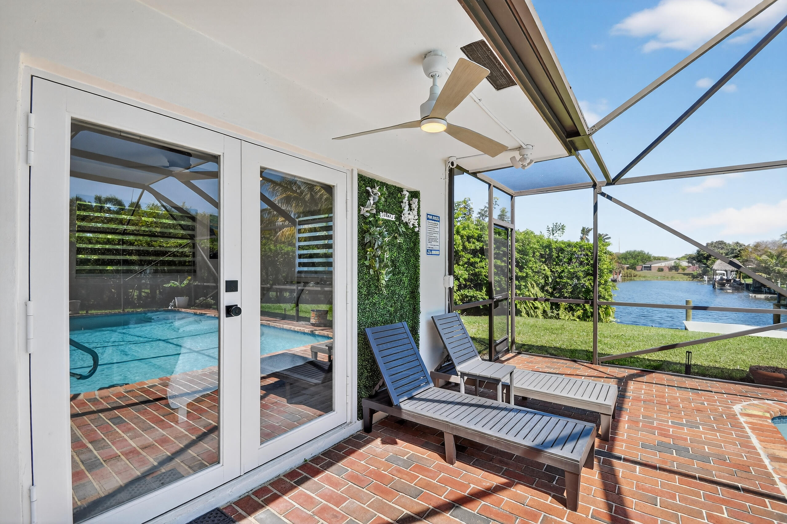 8416 Pine Tree, West Palm Beach FL 33406