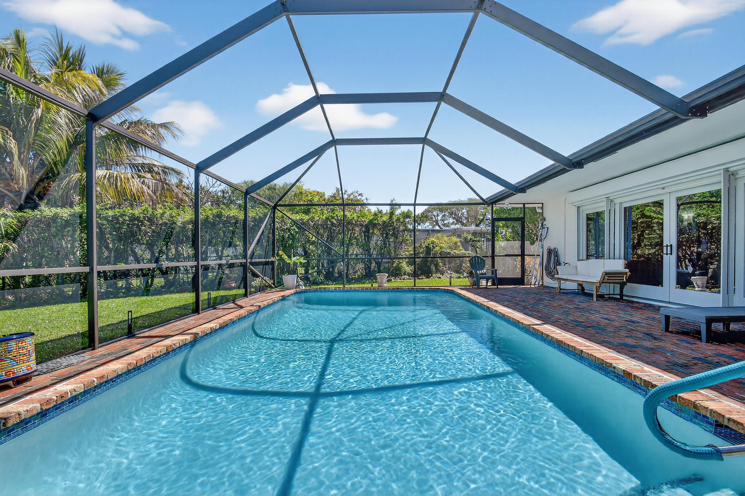 8416 Pine Tree, West Palm Beach FL 33406