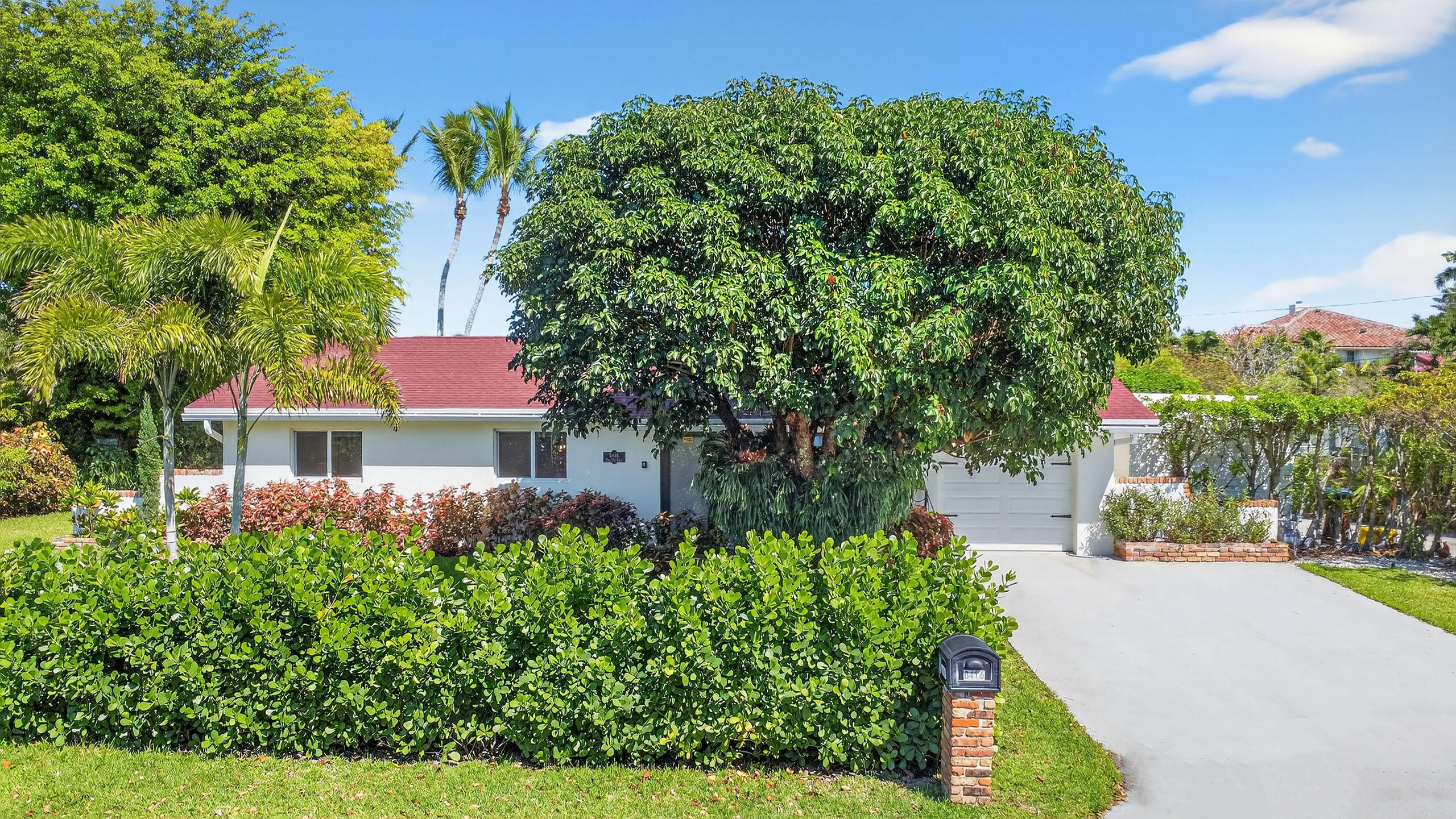 8416 Pine Tree, West Palm Beach FL 33406