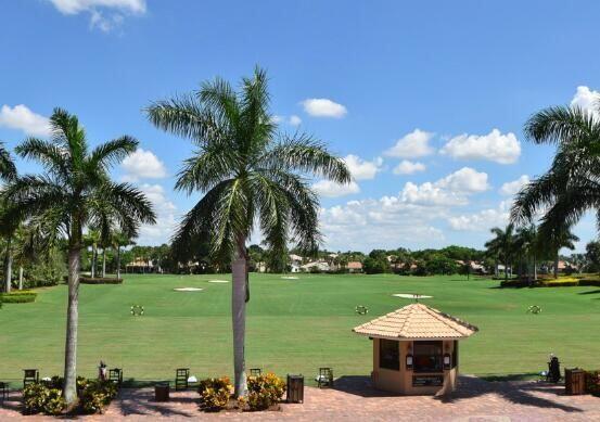 7449 Glendevon #106, Delray Beach FL 33446