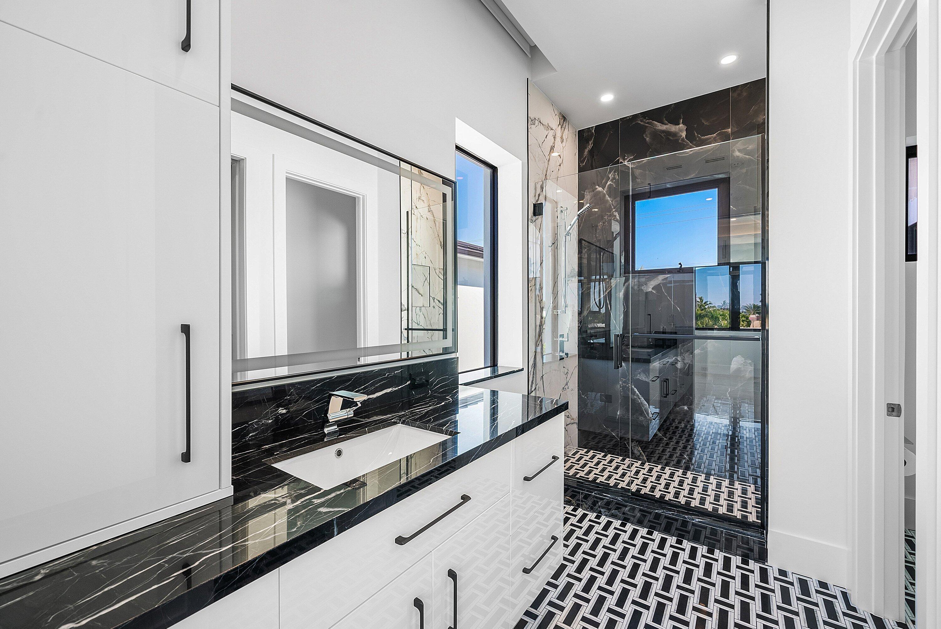 2650 NE 48th, Lighthouse Point FL 33064
