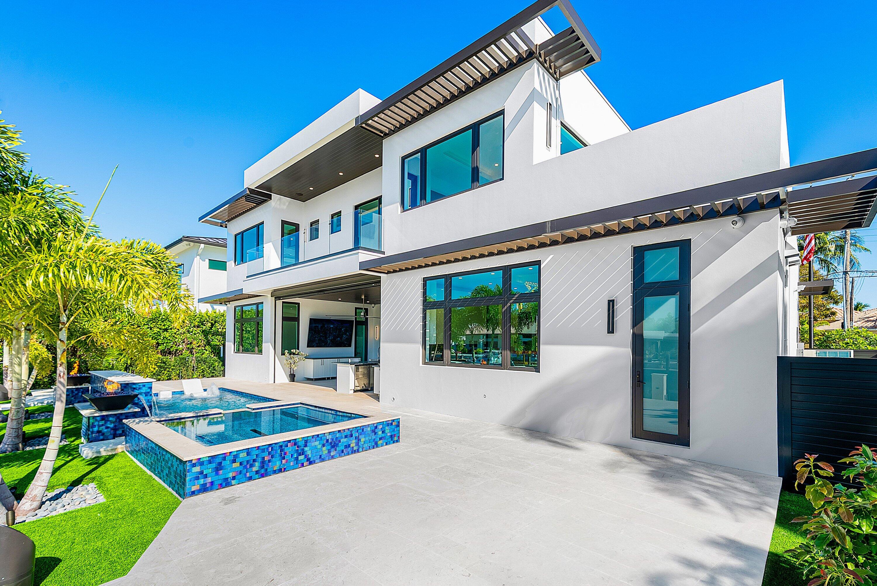 2650 NE 48th, Lighthouse Point FL 33064