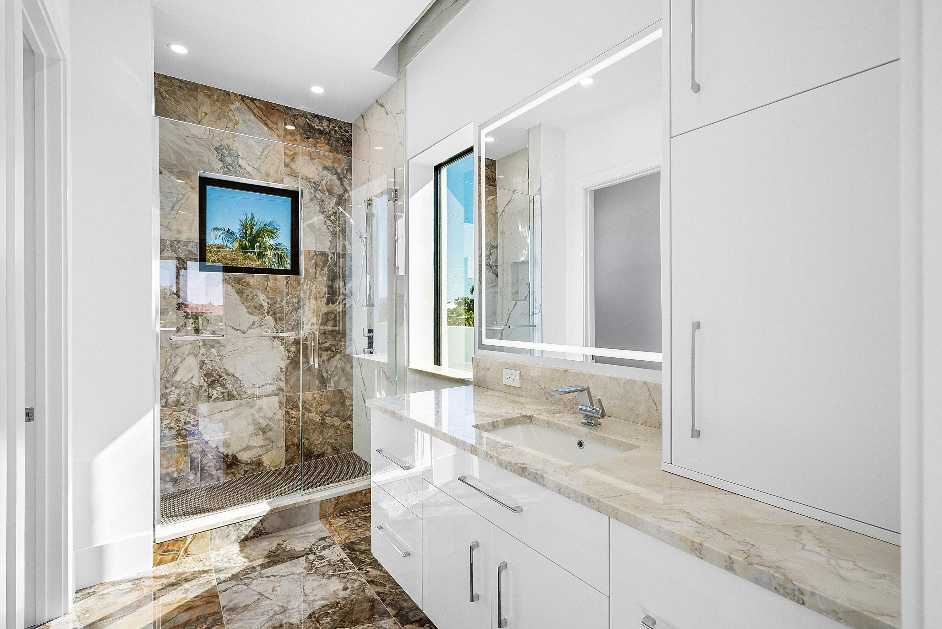 2650 NE 48th, Lighthouse Point FL 33064