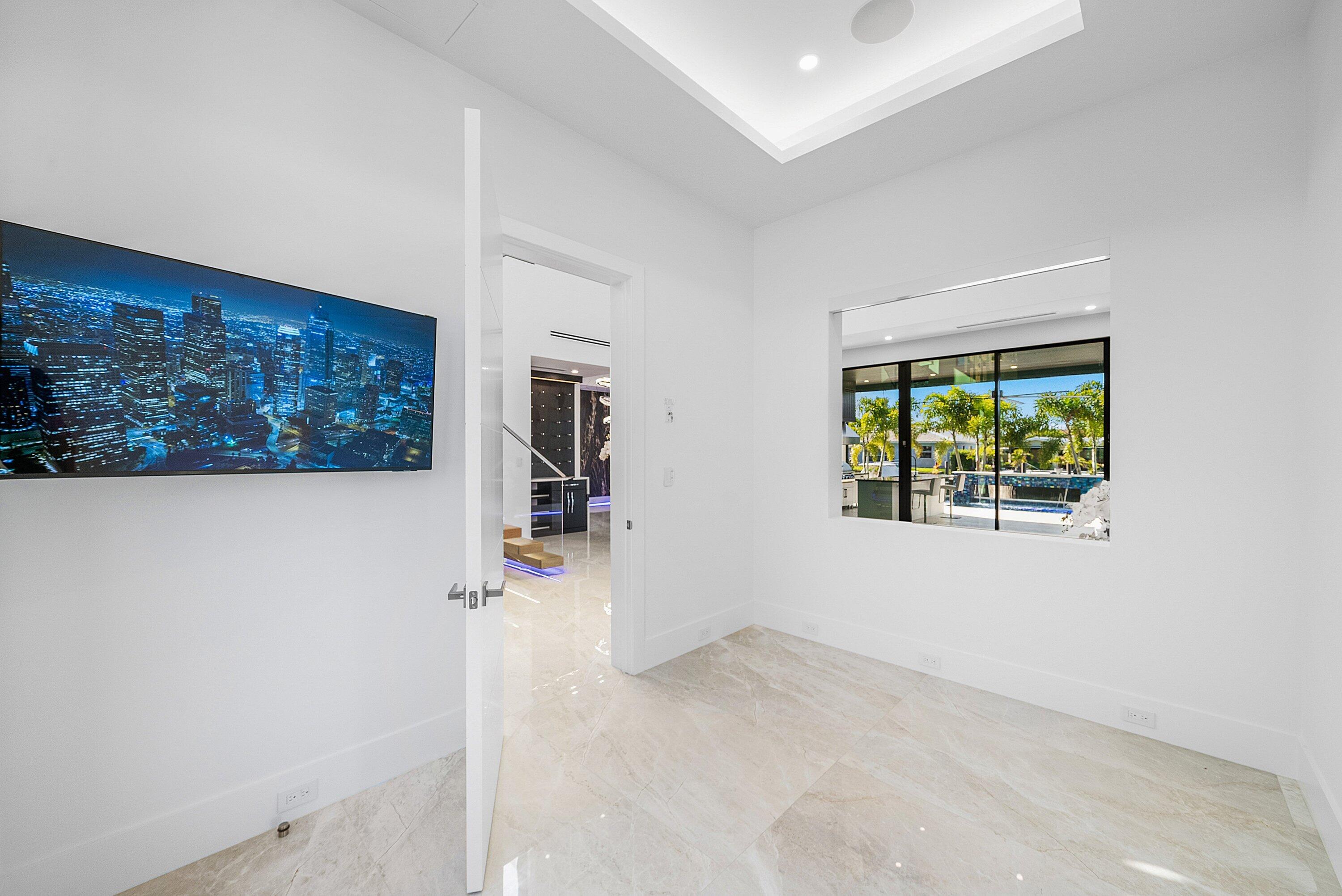 2650 NE 48th, Lighthouse Point FL 33064