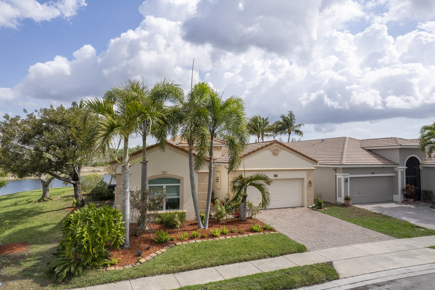 4552 N San Andros, West Palm Beach FL 33411