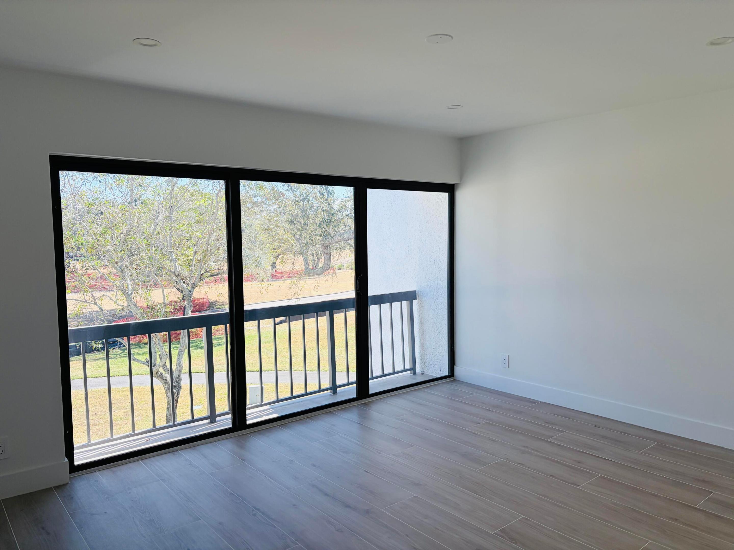 2404 Bridgewood, Boca Raton FL 33434