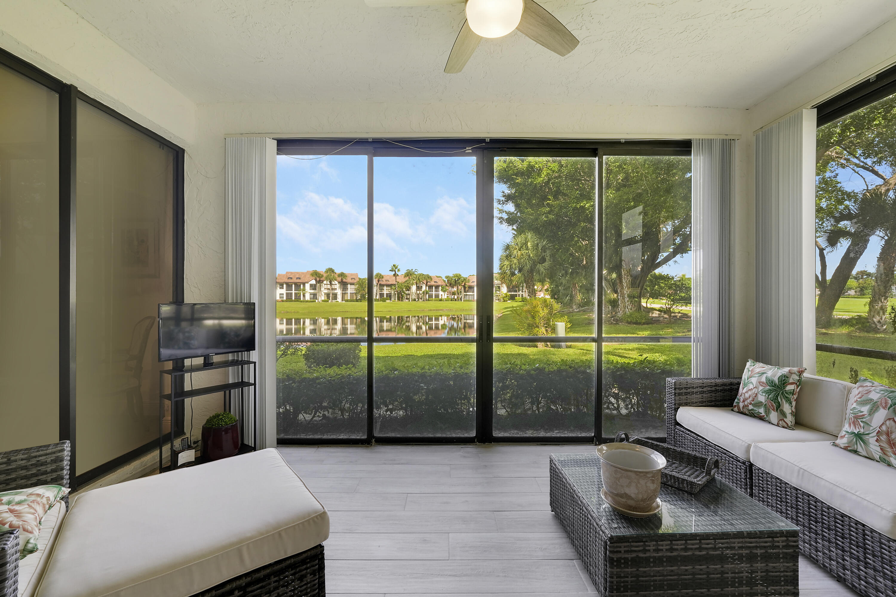 7860 Seville #2203, Boca Raton FL 33433