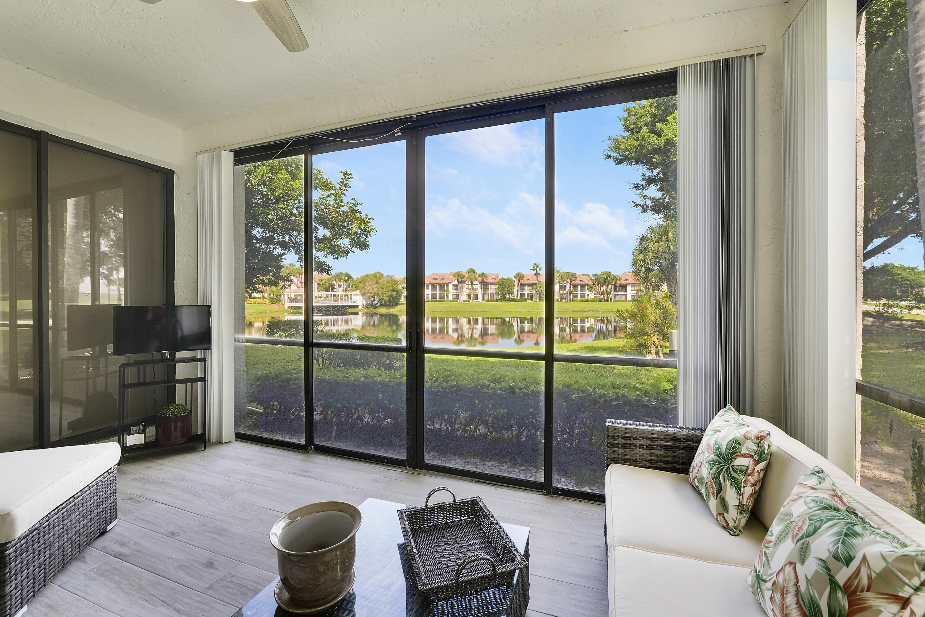 7860 Seville #2203, Boca Raton FL 33433