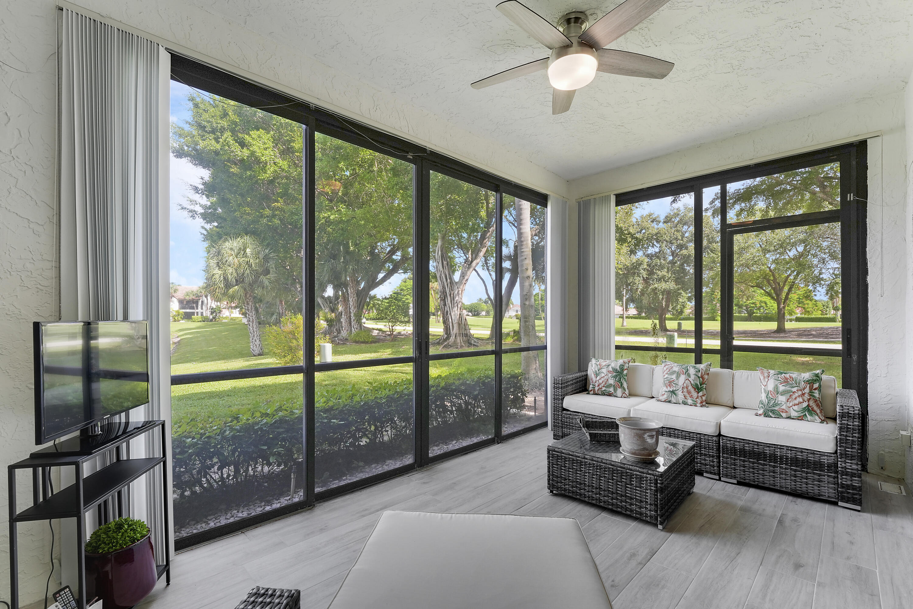 7860 Seville #2203, Boca Raton FL 33433