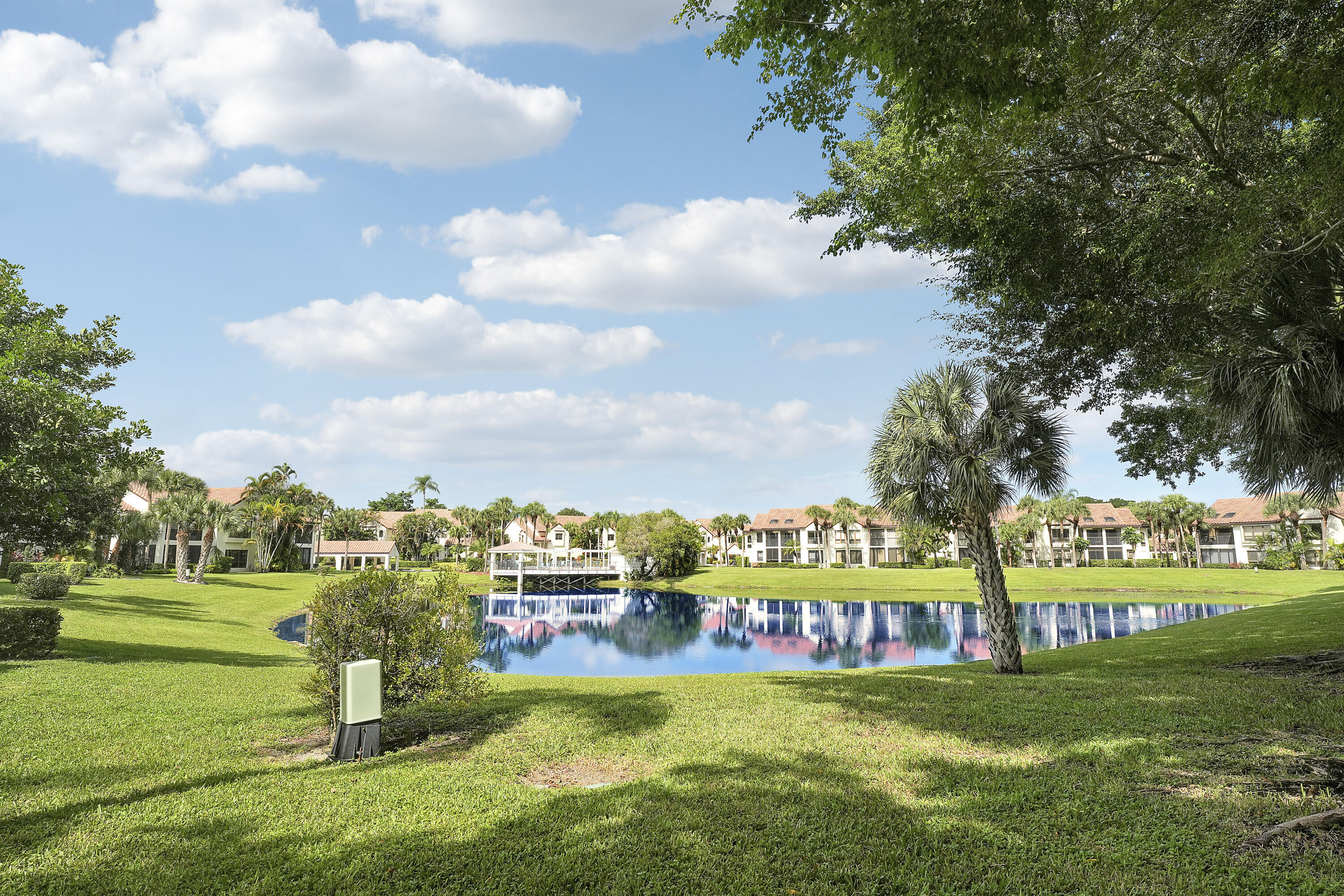 7860 Seville #2203, Boca Raton FL 33433