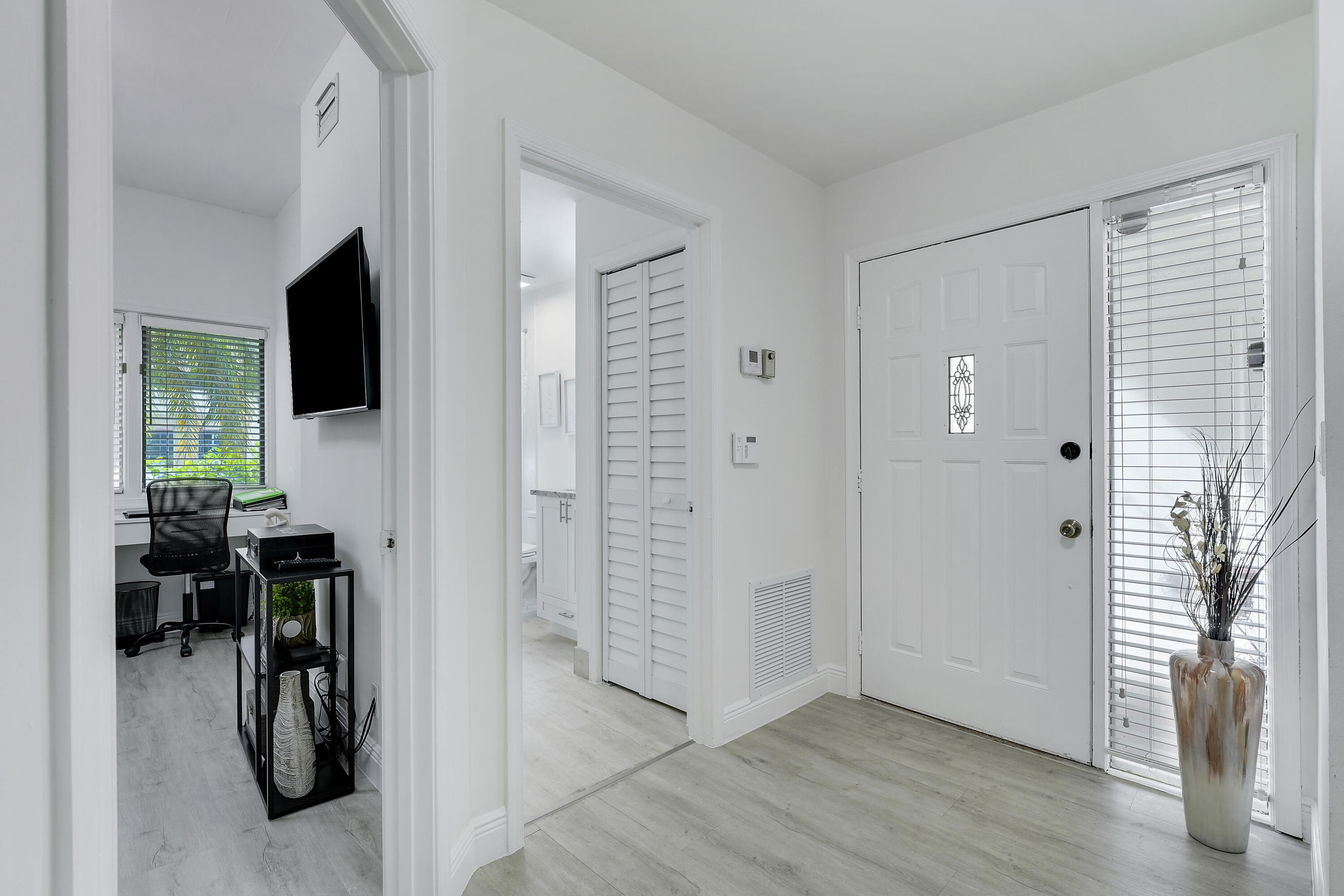 7860 Seville #2203, Boca Raton FL 33433