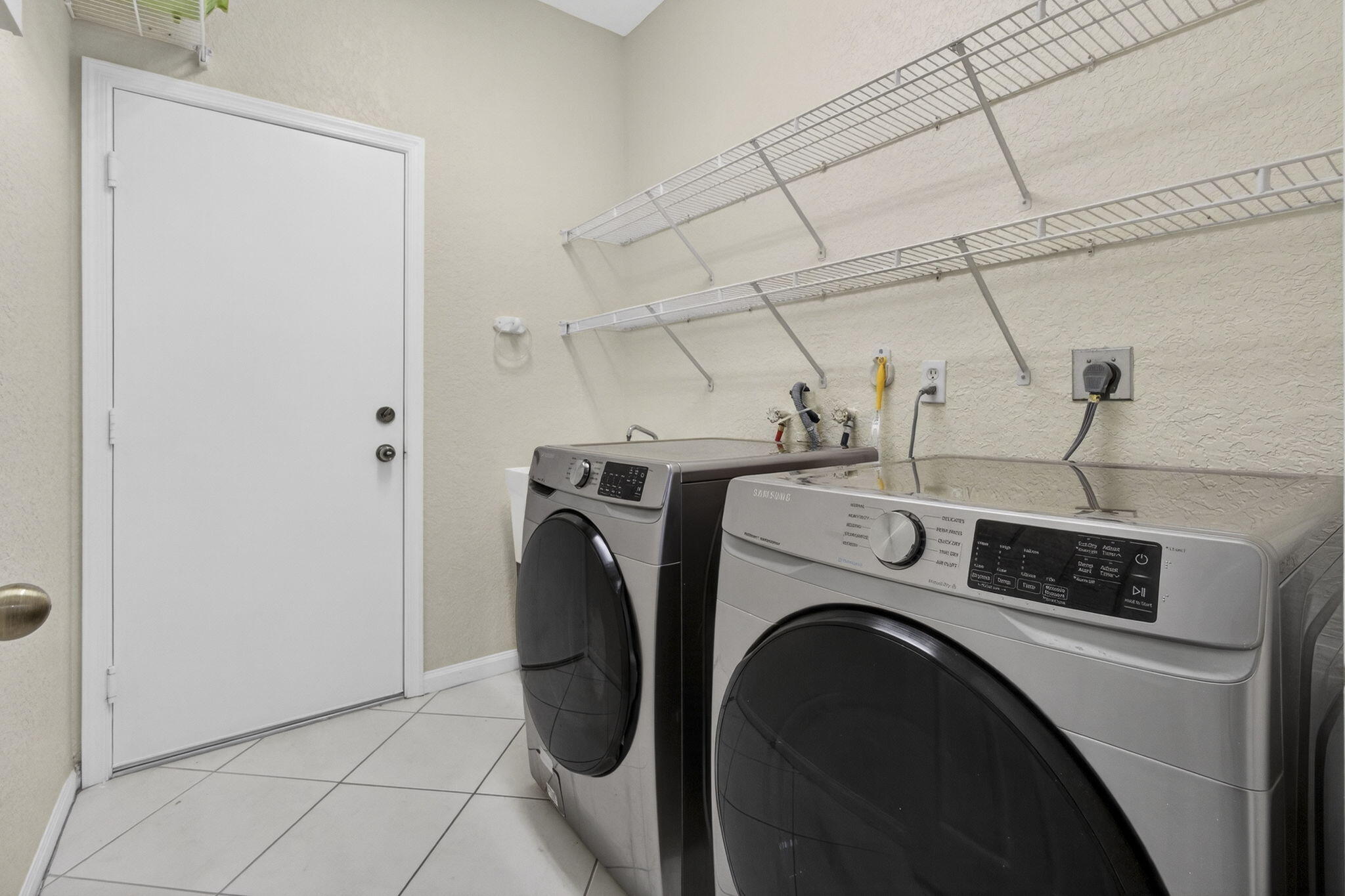 8600 Pine Cay, West Palm Beach FL 33411