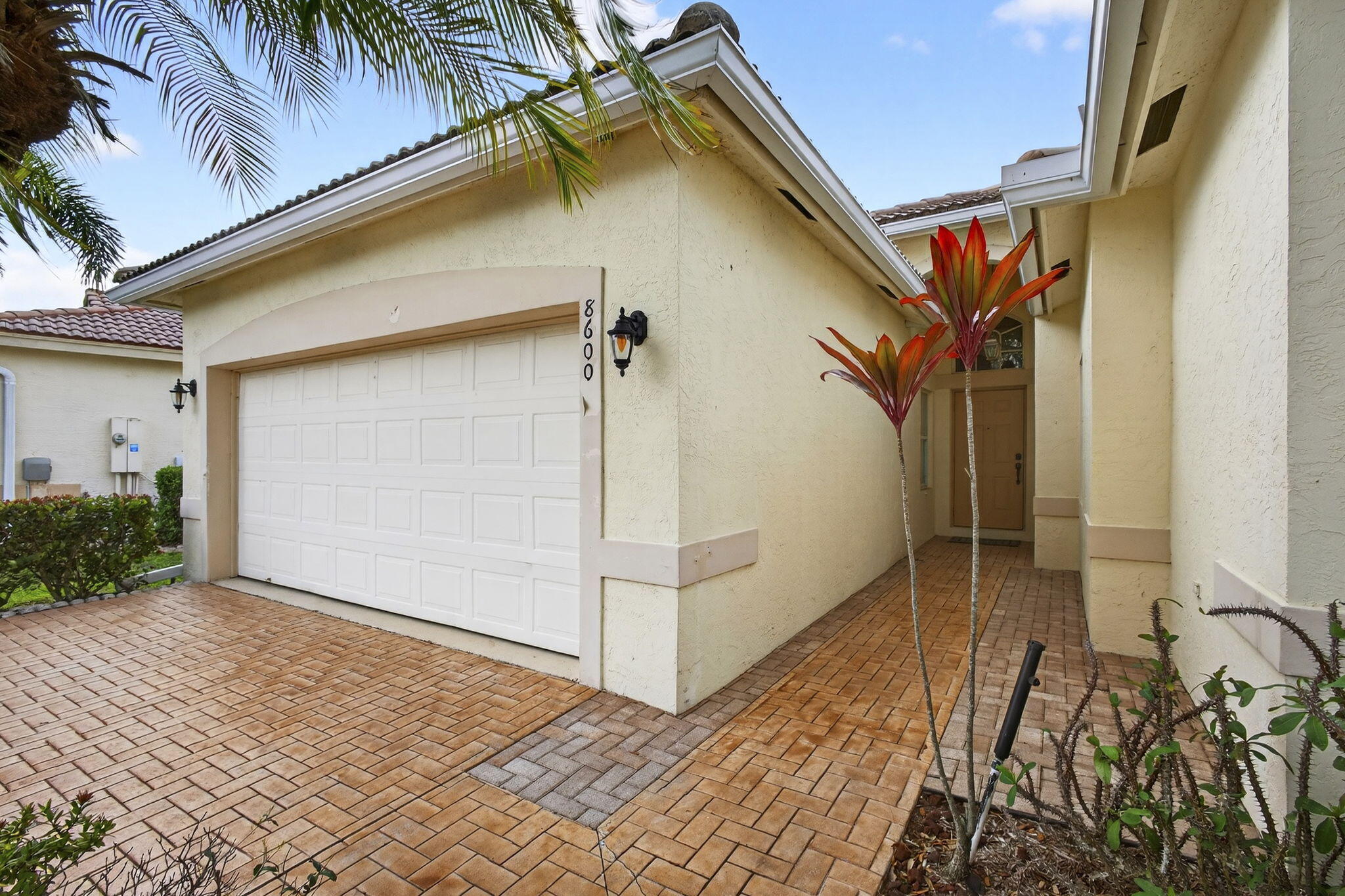 8600 Pine Cay, West Palm Beach FL 33411