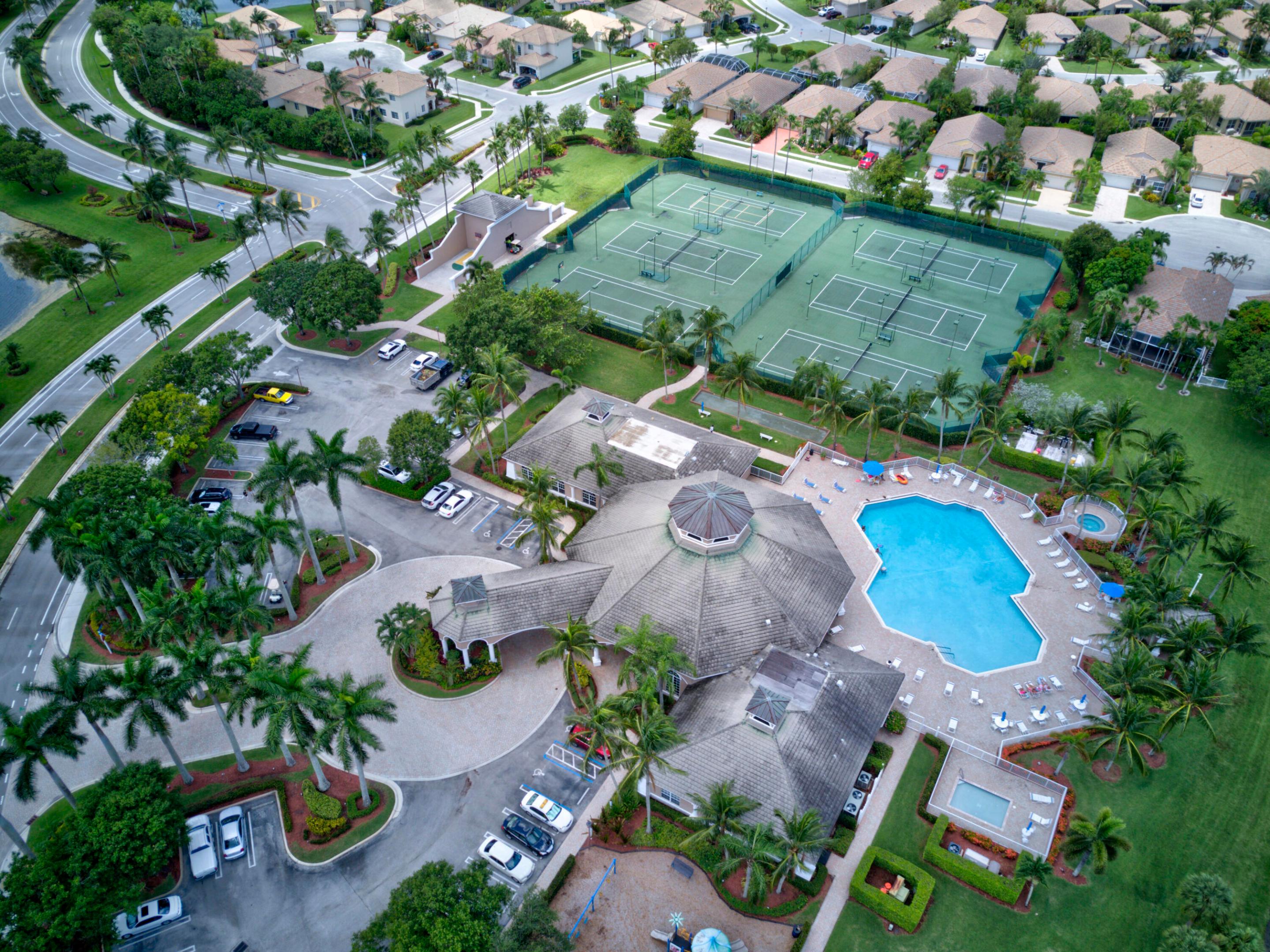 8600 Pine Cay, West Palm Beach FL 33411