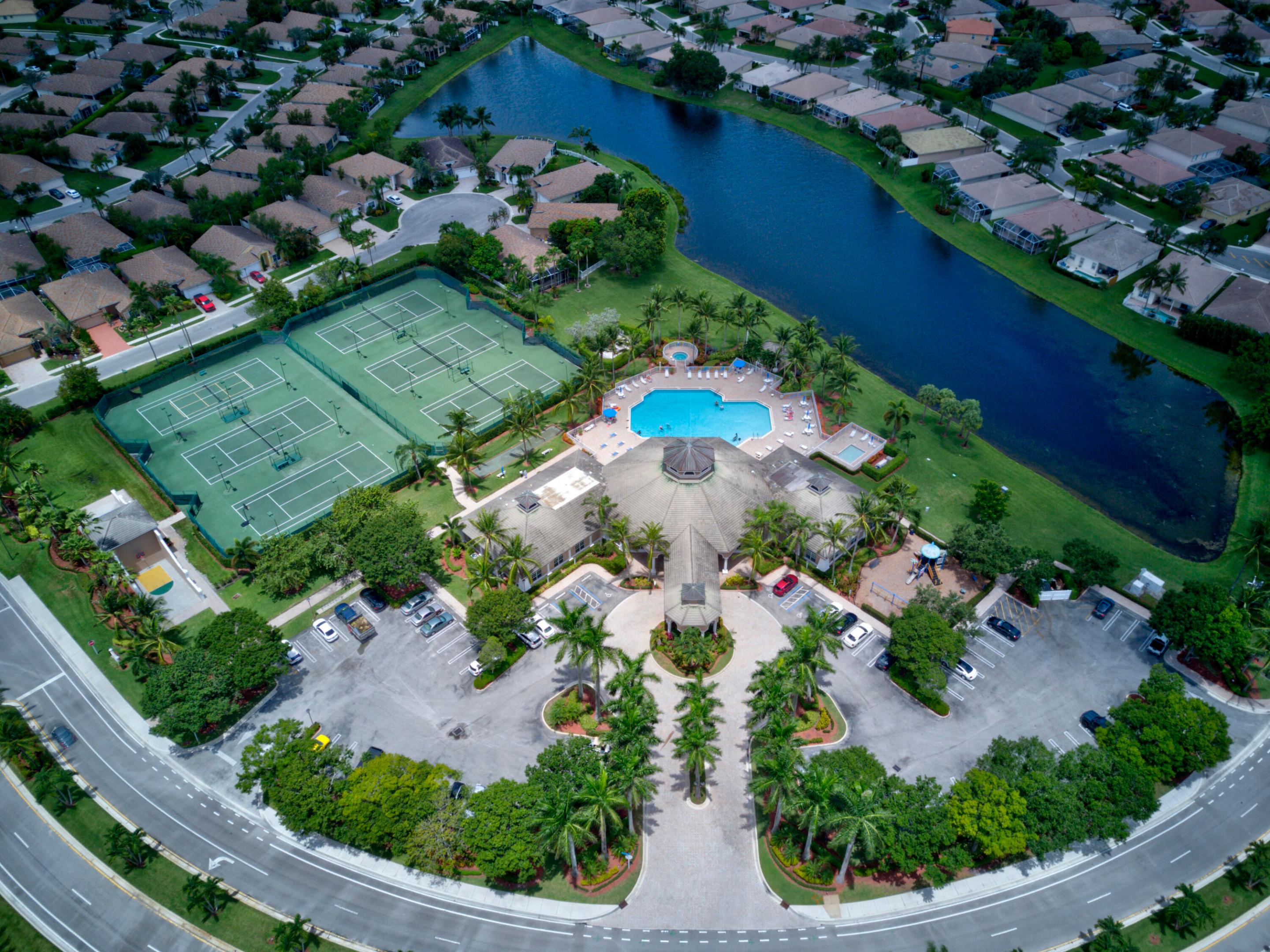 8600 Pine Cay, West Palm Beach FL 33411