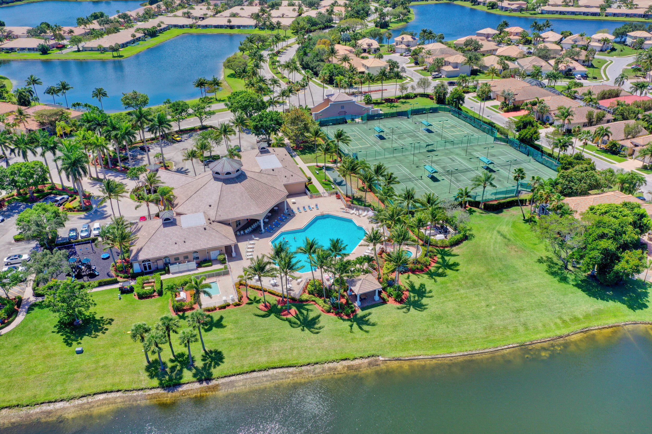 8600 Pine Cay, West Palm Beach FL 33411