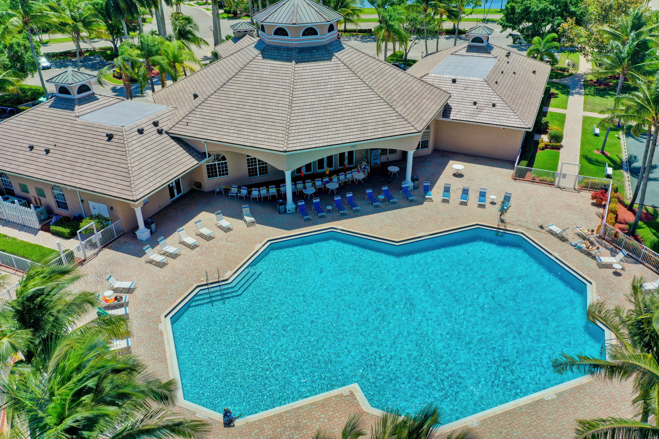 8600 Pine Cay, West Palm Beach FL 33411