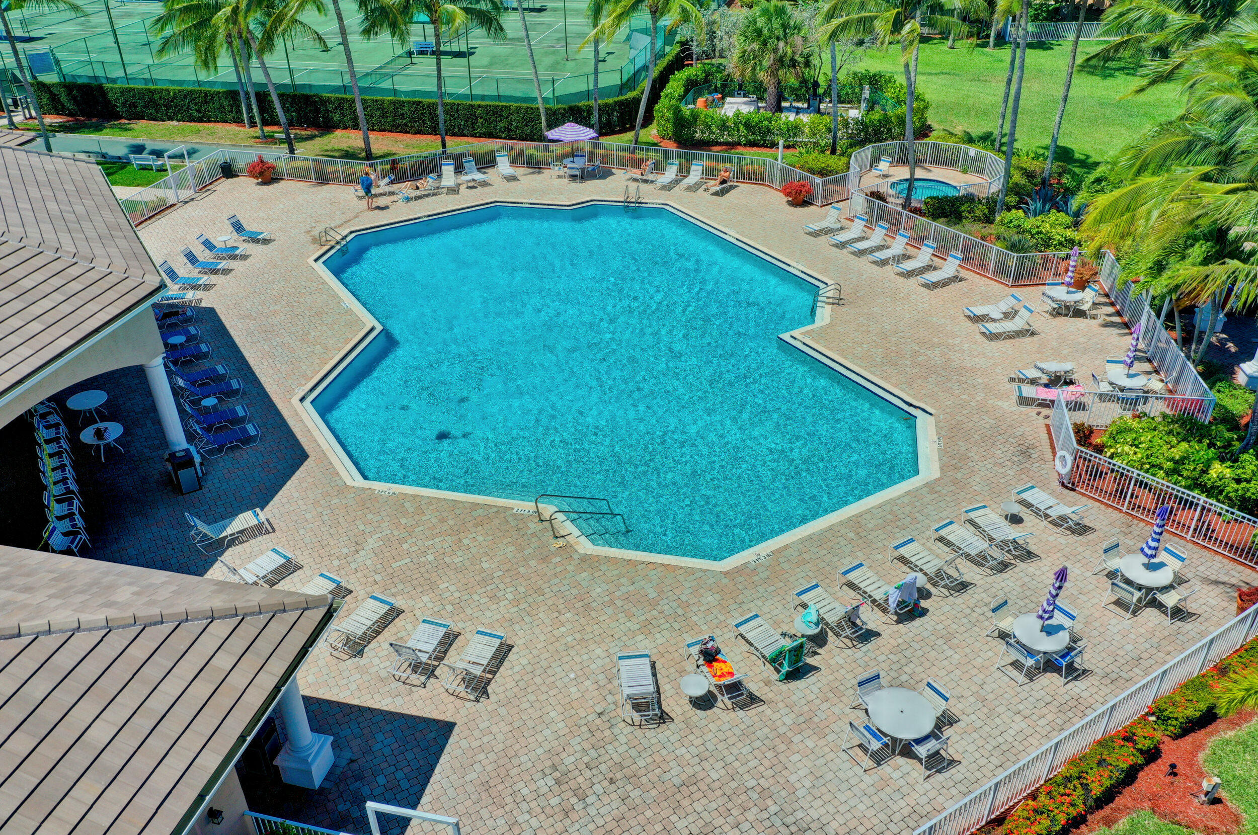8600 Pine Cay, West Palm Beach FL 33411