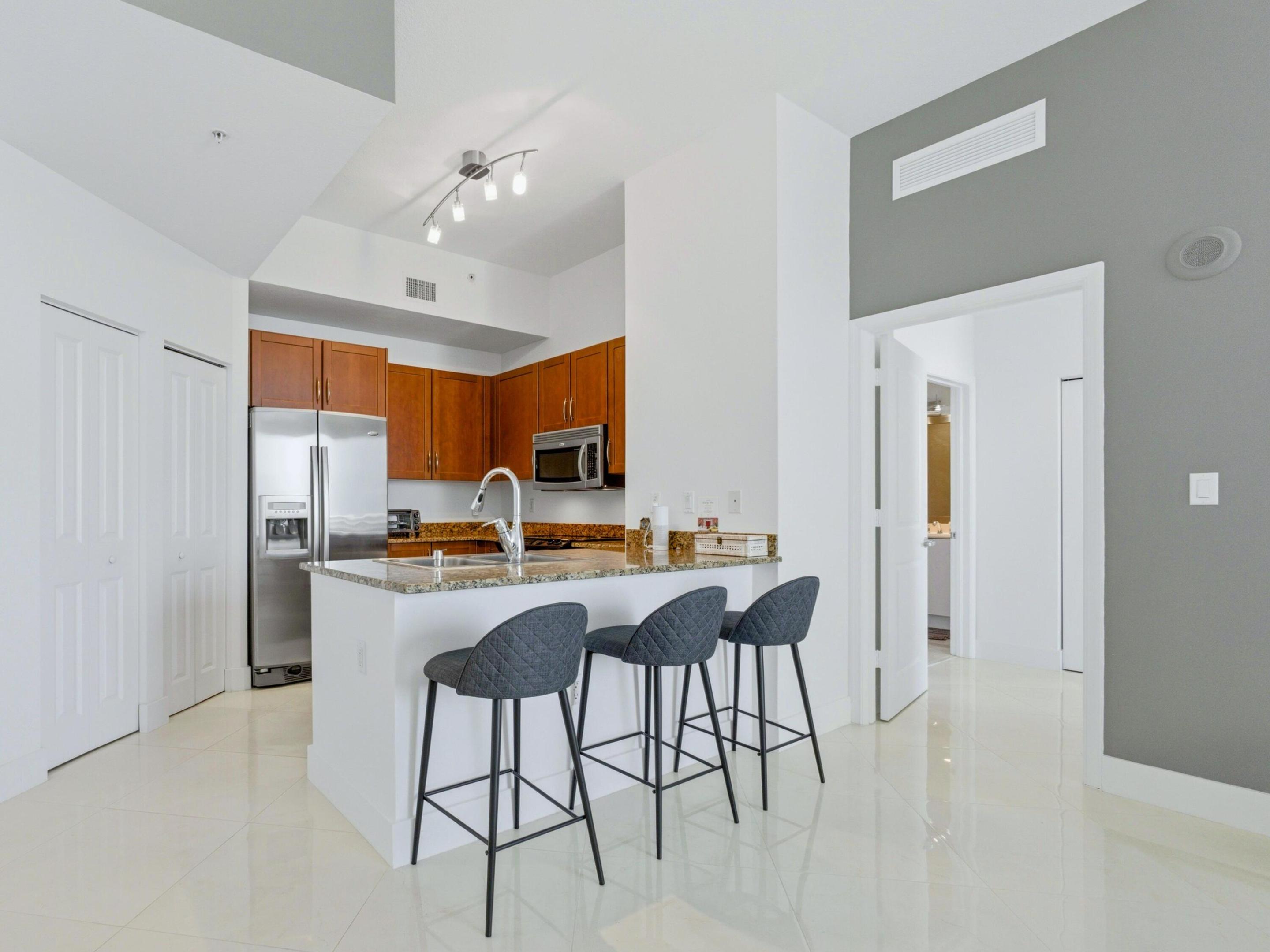 350 N Federal #Ph09, Boynton Beach FL 33435