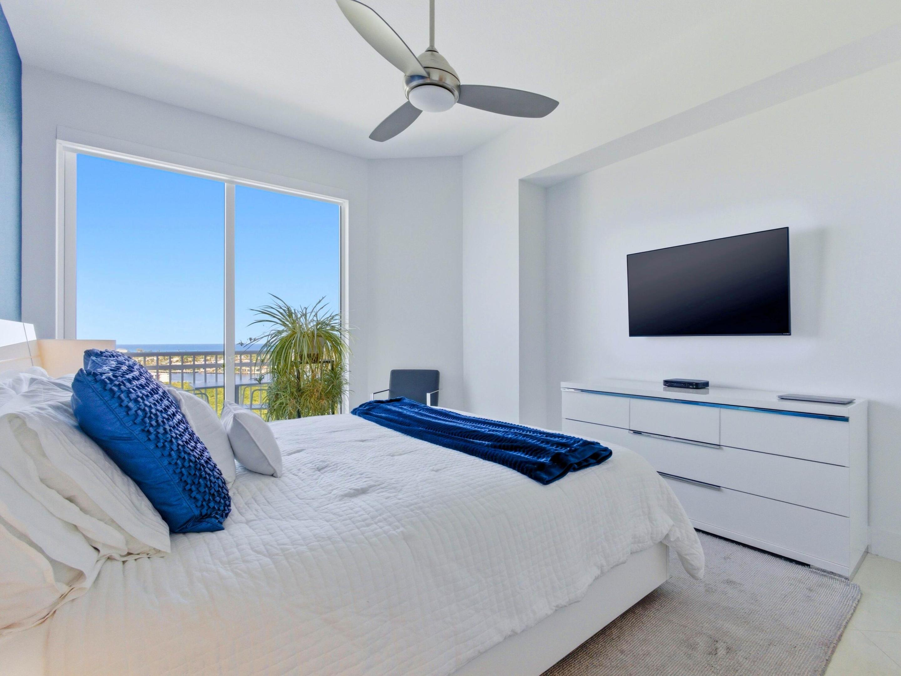 350 N Federal #Ph09, Boynton Beach FL 33435