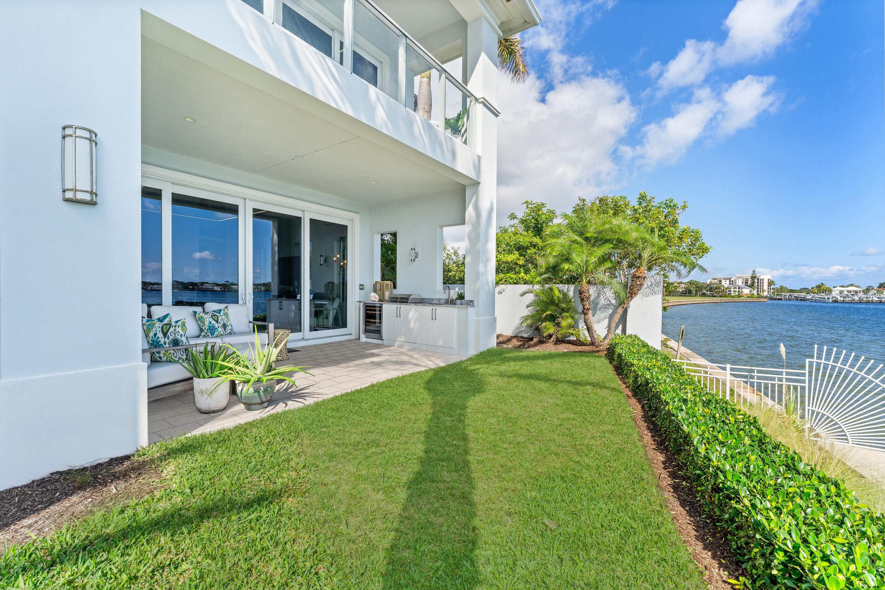 100 Water Club, North Palm Beach FL 33408