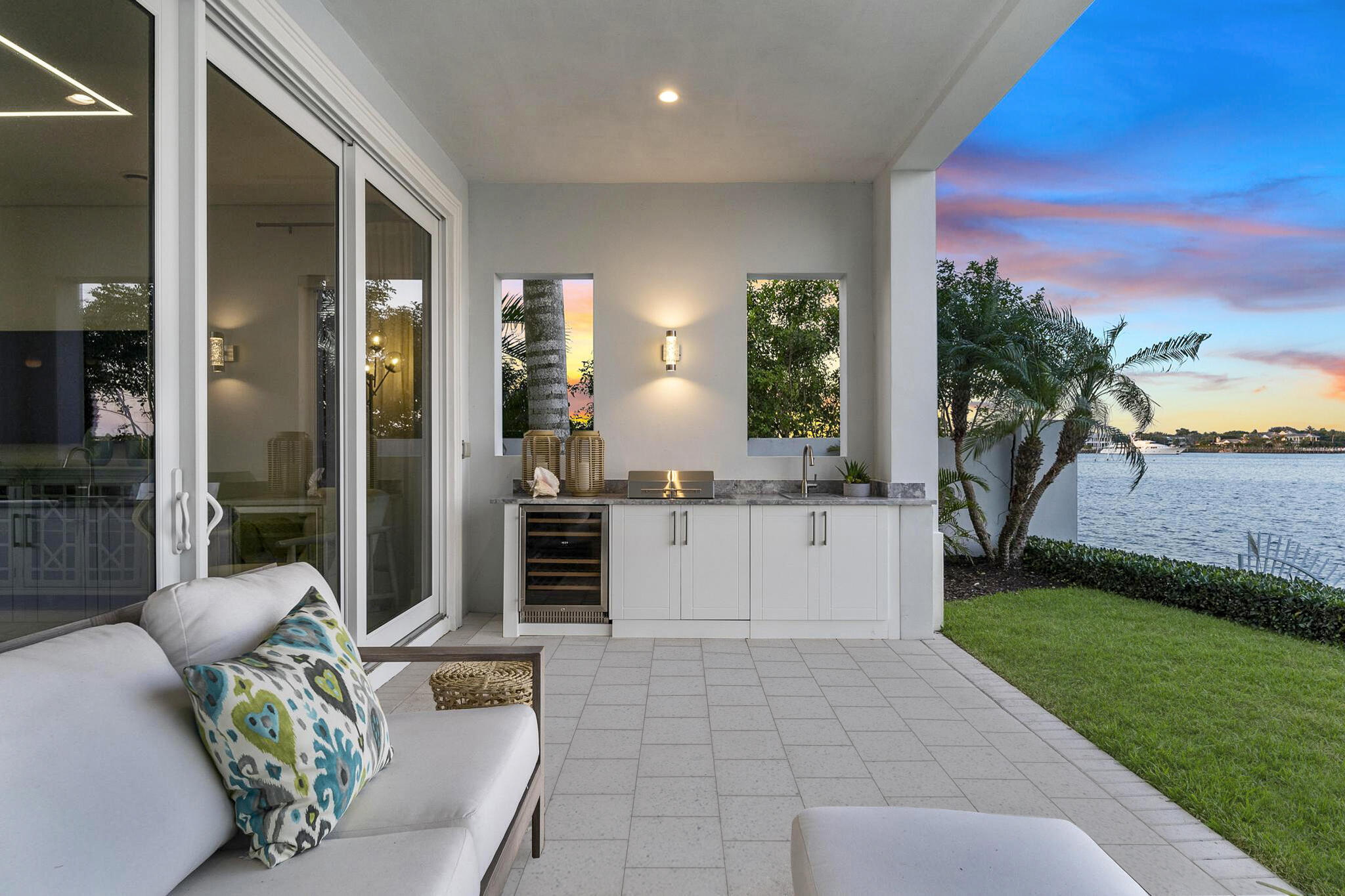 100 Water Club, North Palm Beach FL 33408