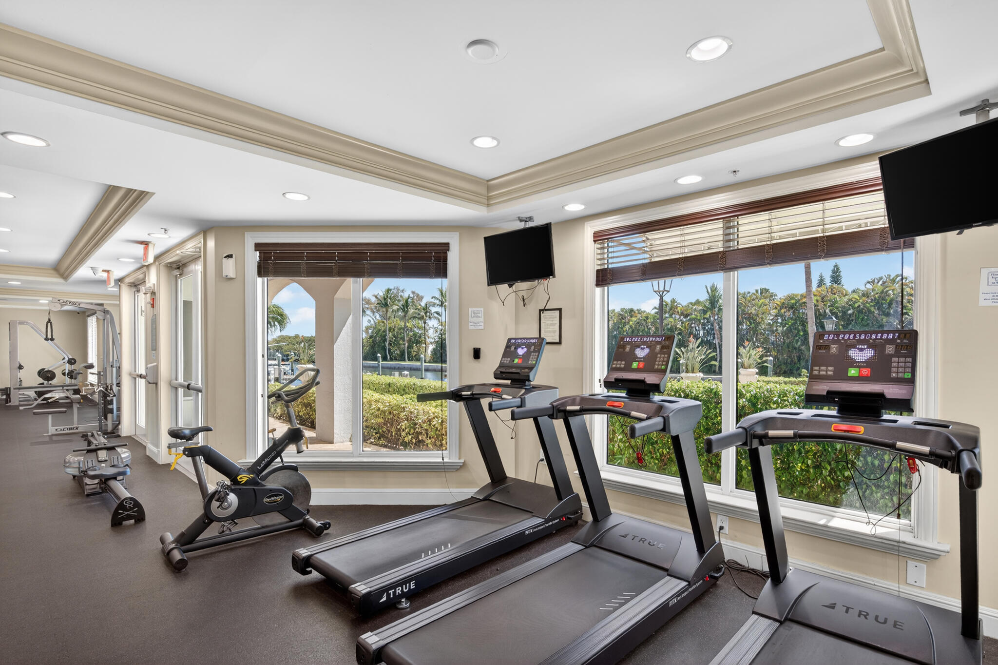 806 E Windward #403, Lantana FL 33462