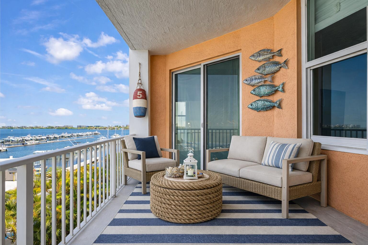 806 E Windward #403, Lantana FL 33462
